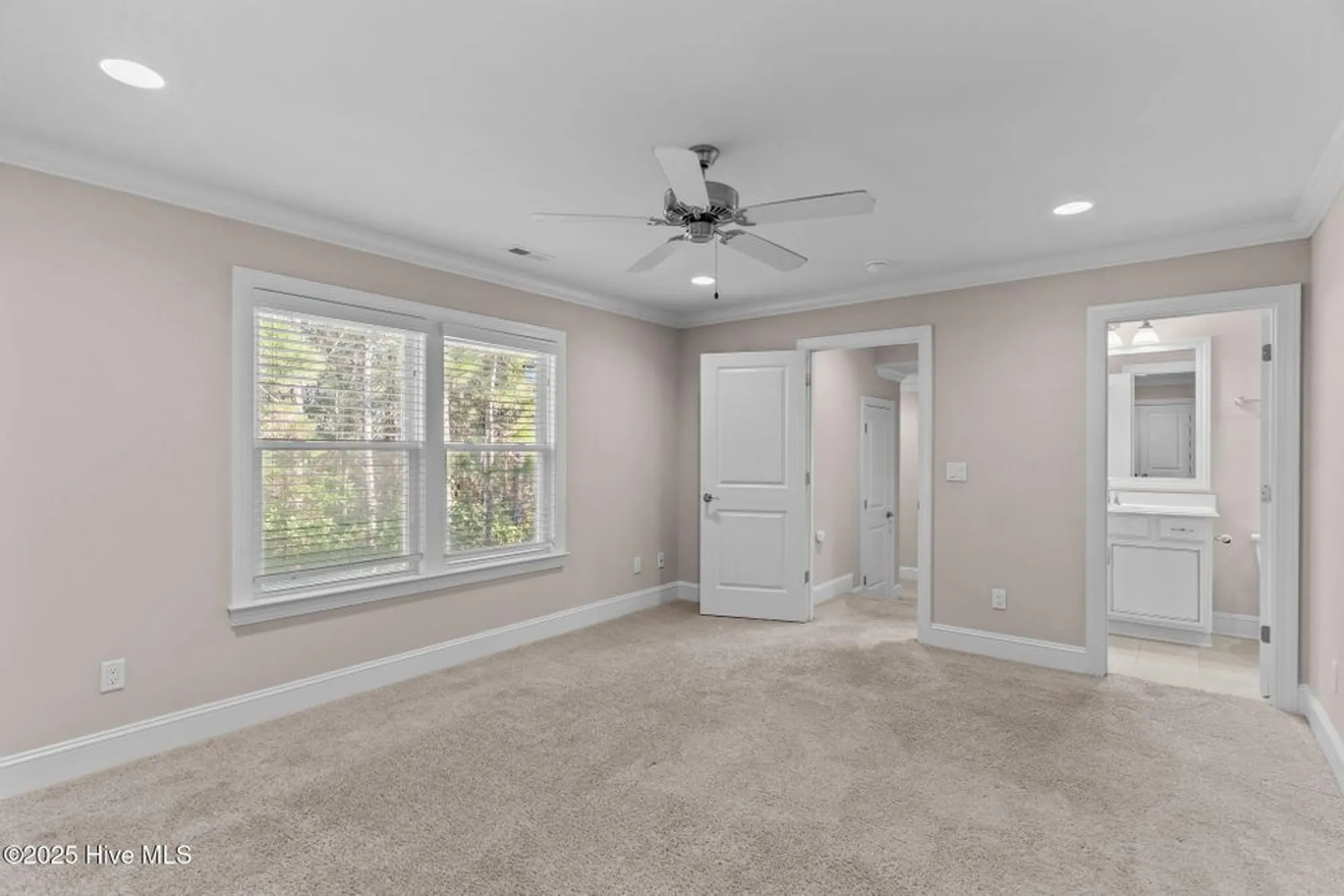 Property Slideshow image 39 of 88 | 6097 shore park dr, Leland, NC, 28451