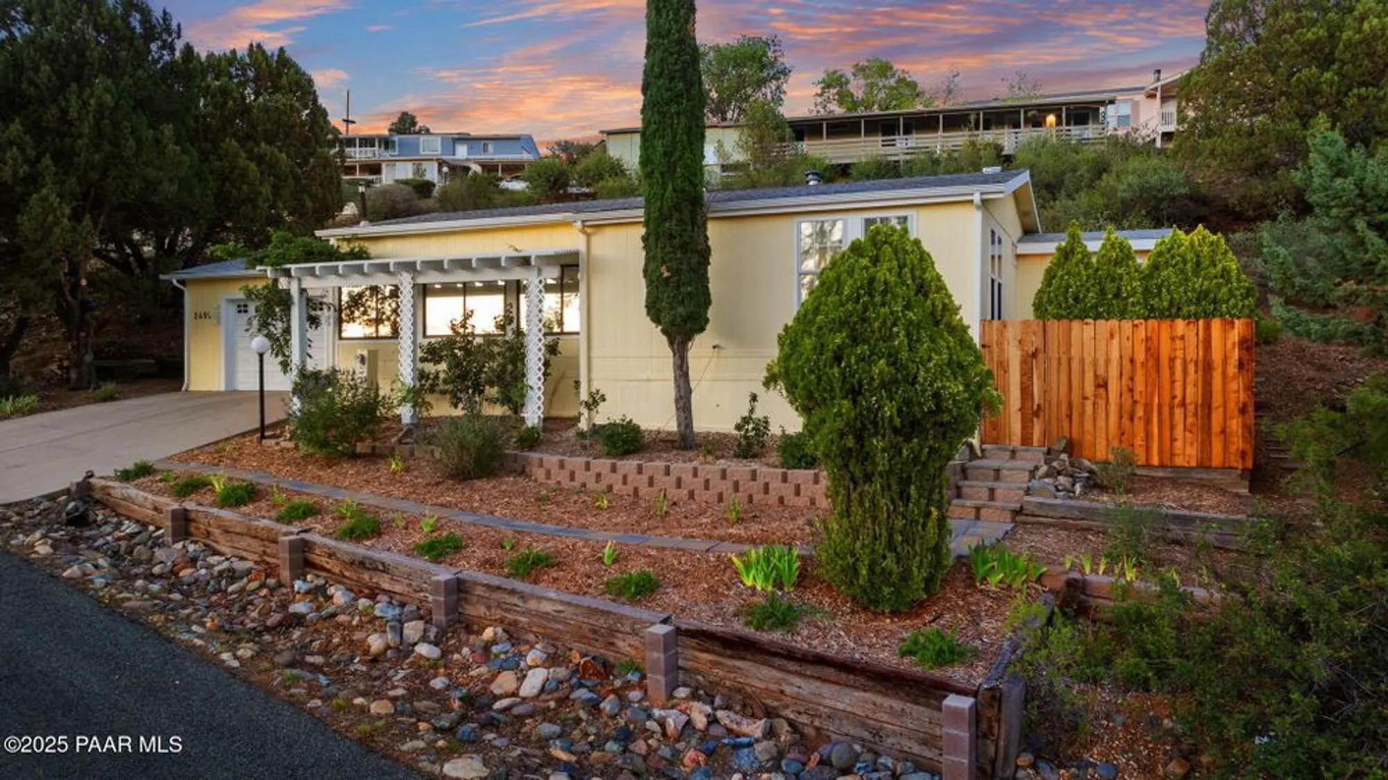 Property Slideshow image 2 of 35 | 2499 hilltop rd, Prescott, AZ, 86301