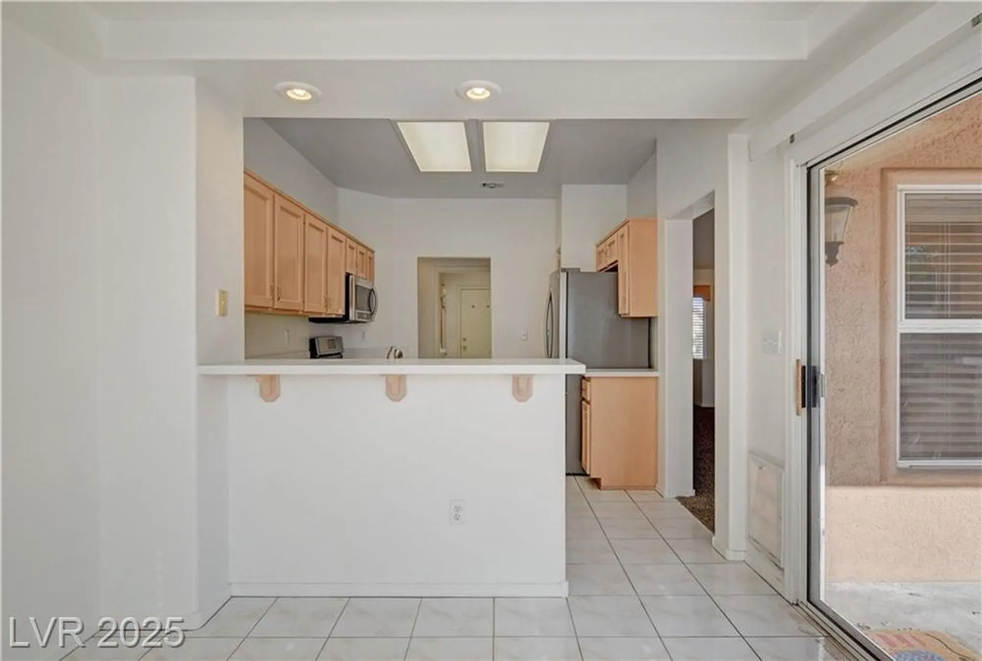 Property Slideshow image 18 of 71 | 10113 cresent creek dr, Las Vegas, NV, 89134