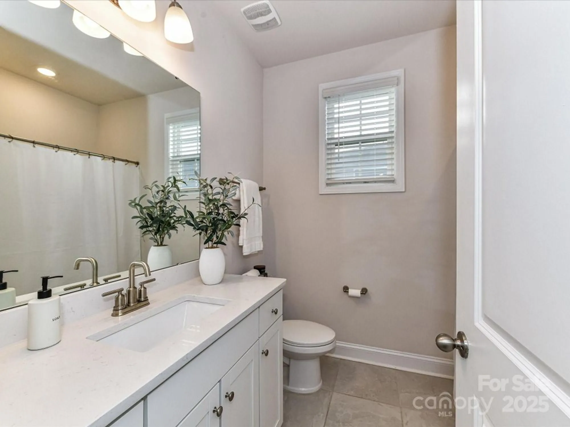 Property Slideshow image 18 of 40 | 1072 thoroughbred dr, Iron Station, NC, 28080