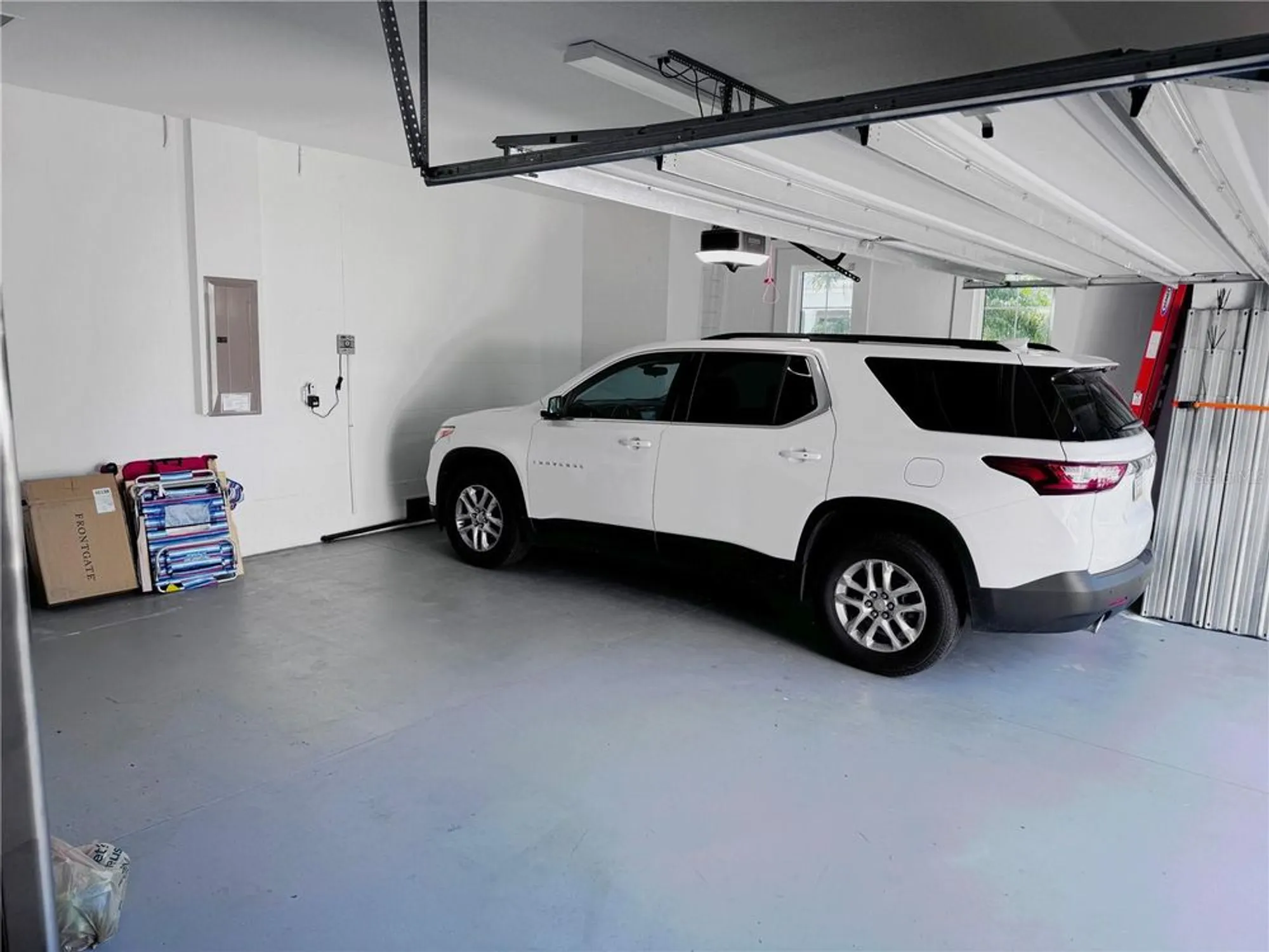 Property Slideshow image 31 of 52 | 717 manns harbor dr, Apollo Beach, FL, 33572