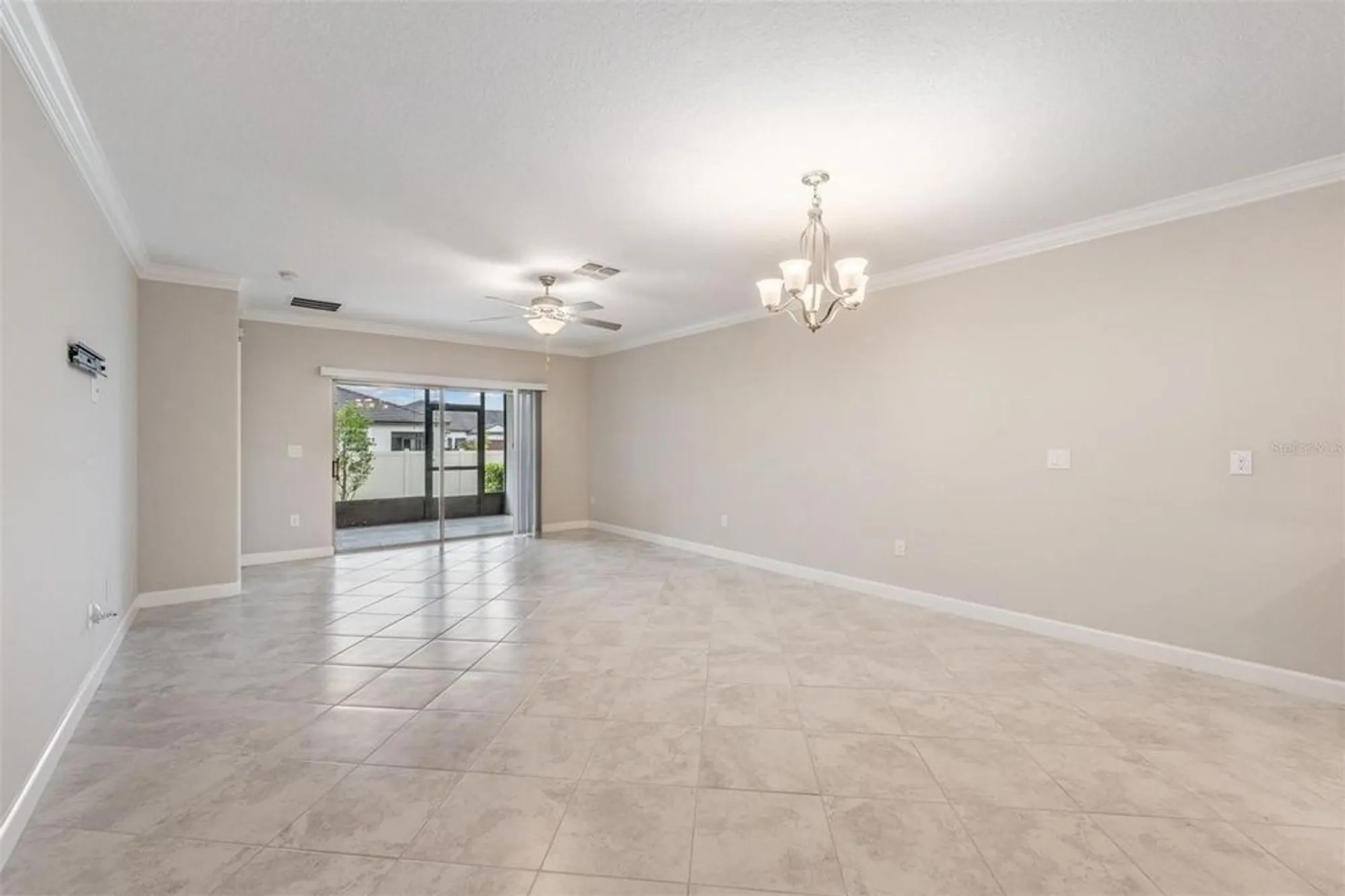 Property Slideshow image 9 of 90 | 10450 weldon cork way, San Antonio, FL, 33576