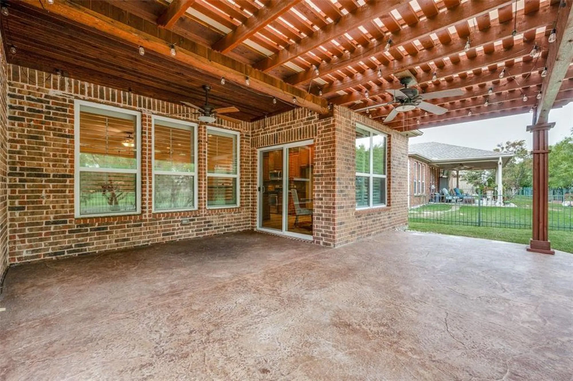 Property Slideshow image 23 of 26 | 1698 overwood dr, Frisco, TX, 75036