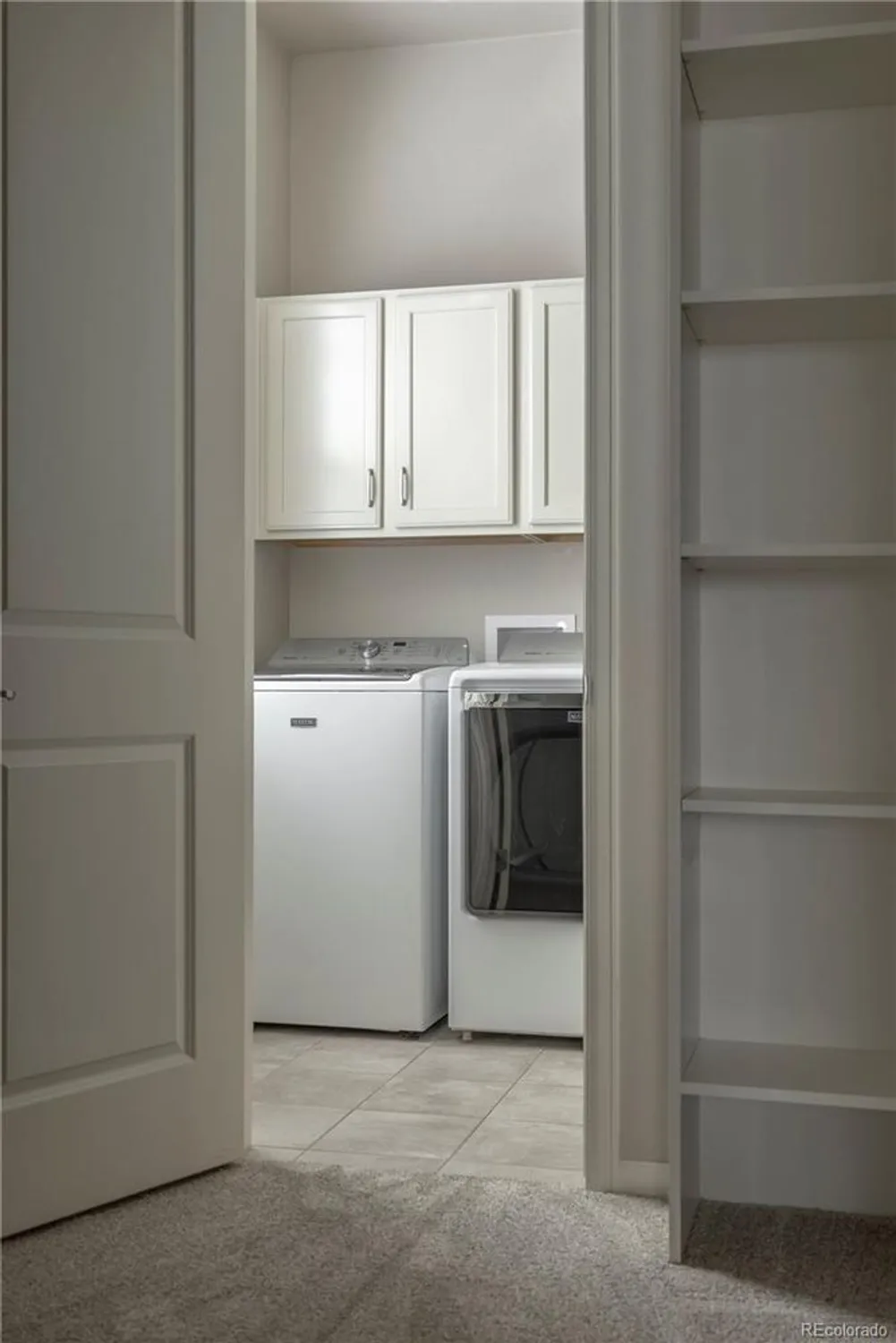 Property Slideshow image 18 of 40 | 2490 lassen ln, Castle Rock, CO, 80109