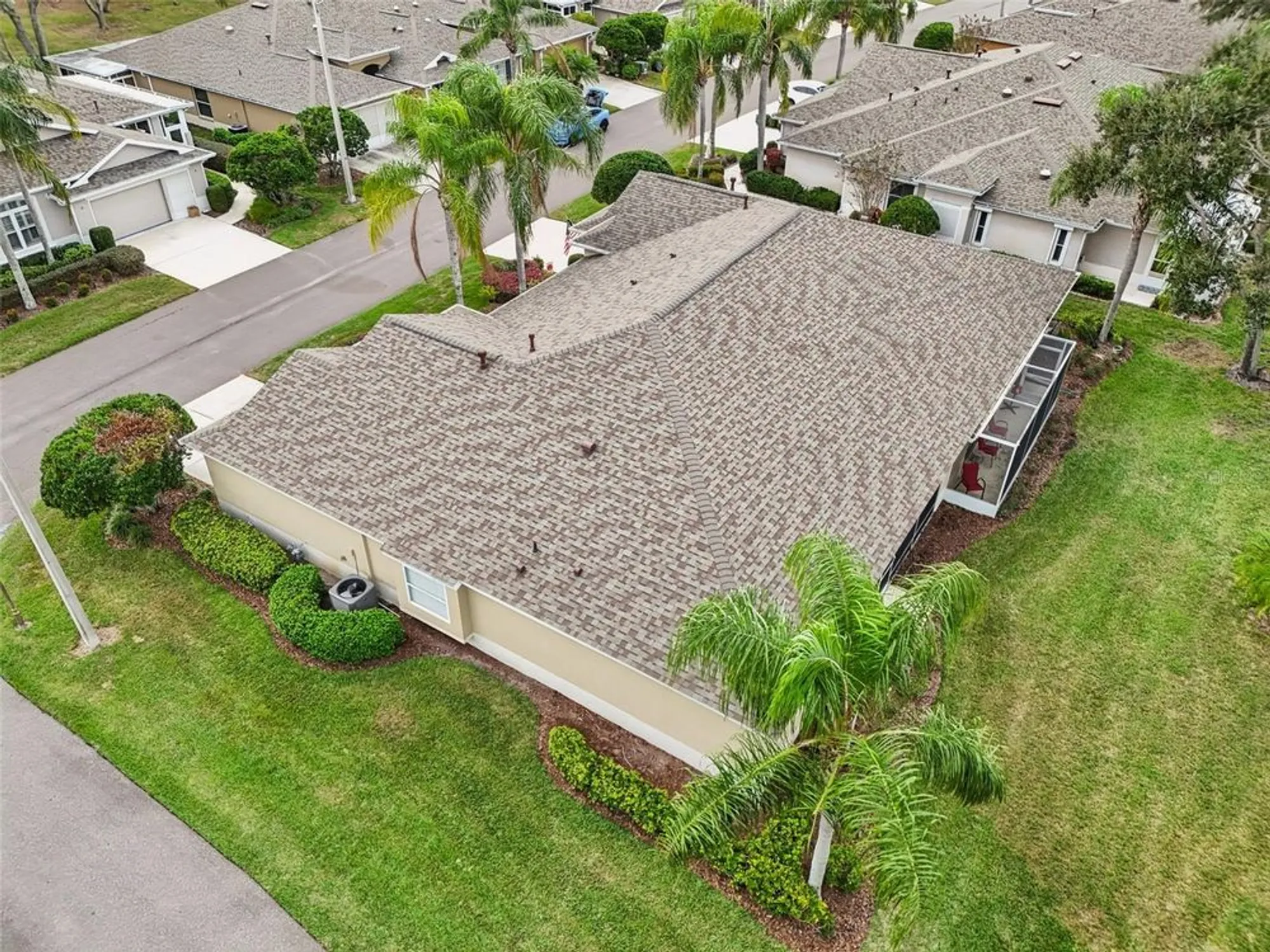 Property Slideshow image 57 of 61 | 2103 grantham greens dr, Sun City Center, FL, 33573