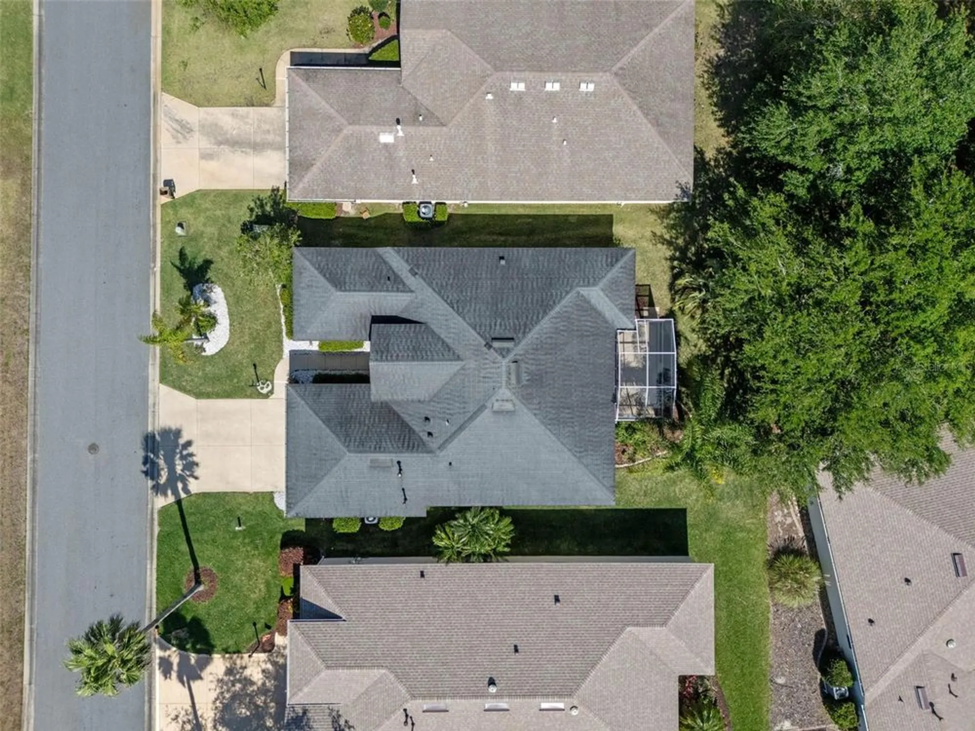 Property Slideshow image 34 of 65 | 20504 queen alexandra dr, Leesburg, FL, 34748