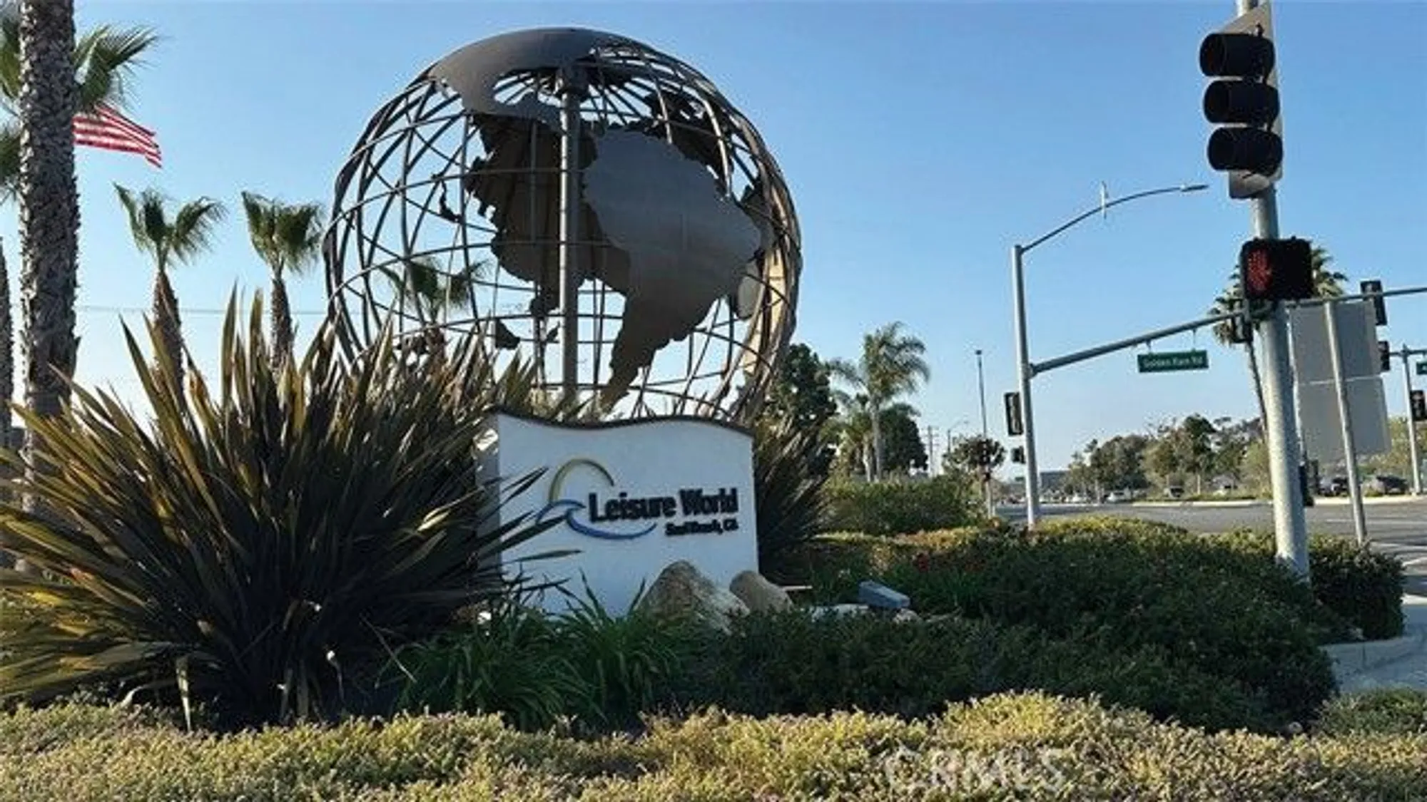 Property Slideshow image 9 of 17 | 13902 thunderbird dr apt 8j, Seal Beach, CA, 90740