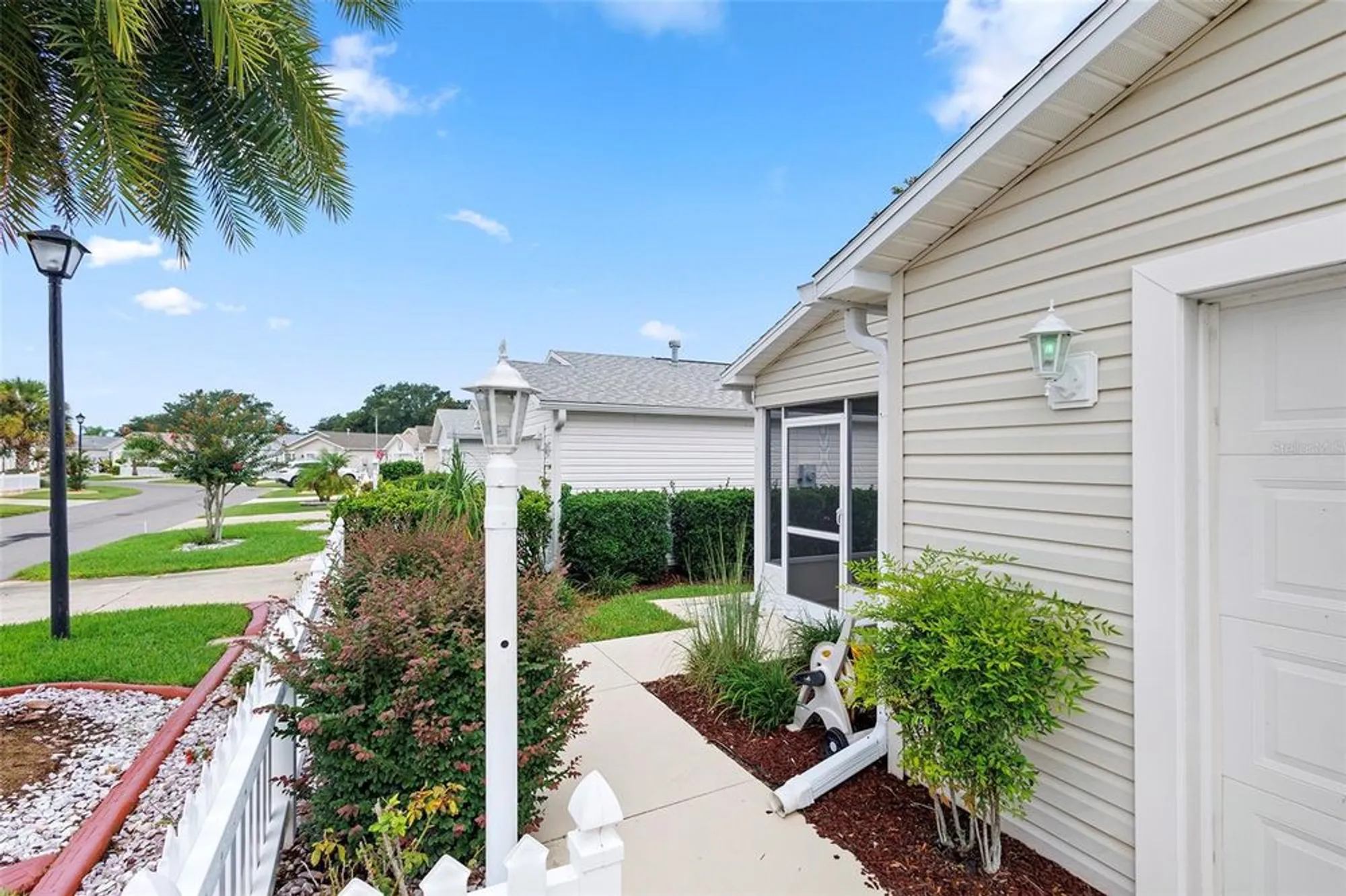 Property Slideshow image 39 of 48 | 2913 barboza dr, The Villages, FL, 32162