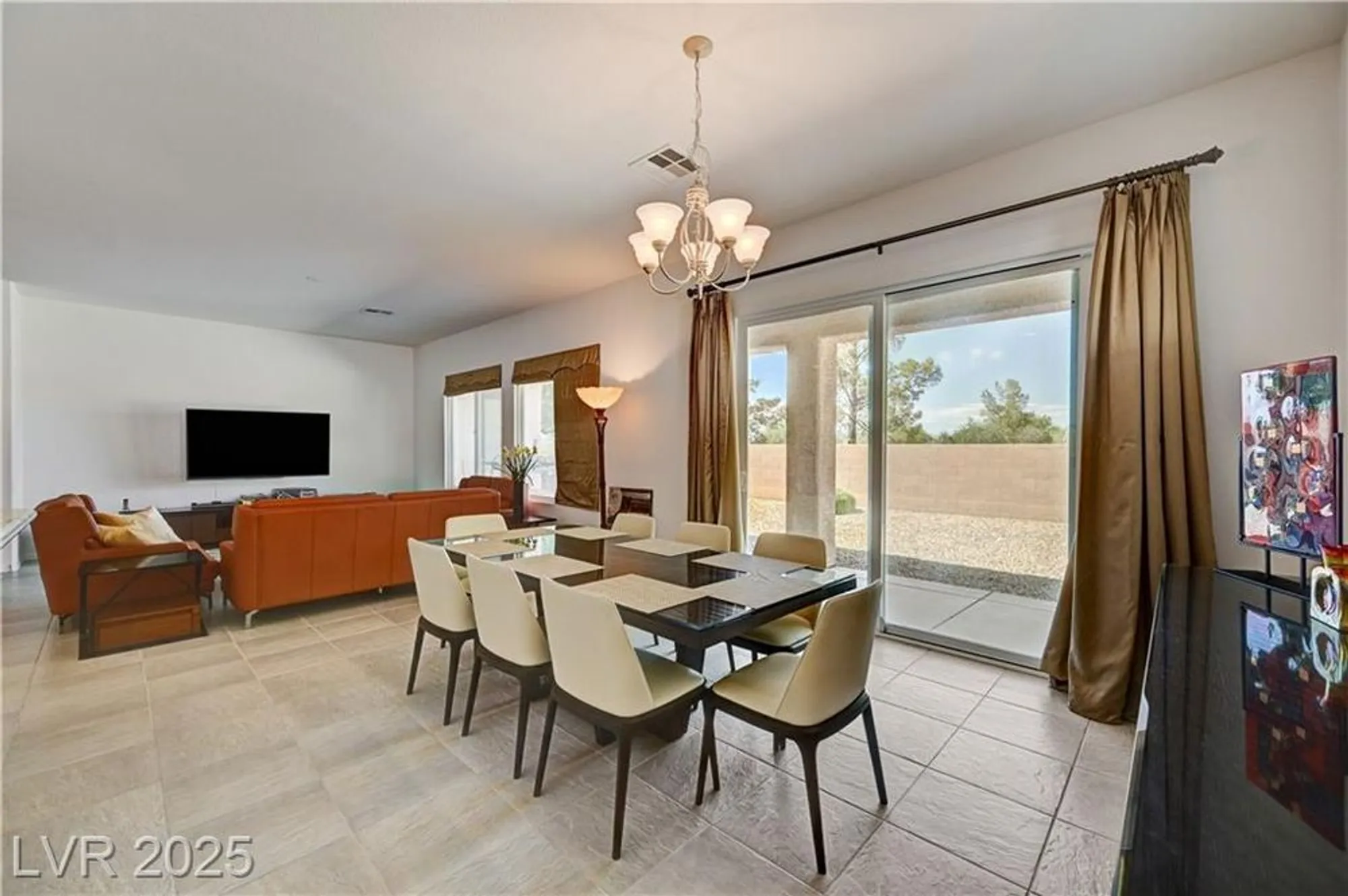 Property Slideshow image 11 of 45 | 2183 clearwater lake dr, Henderson, NV, 89044