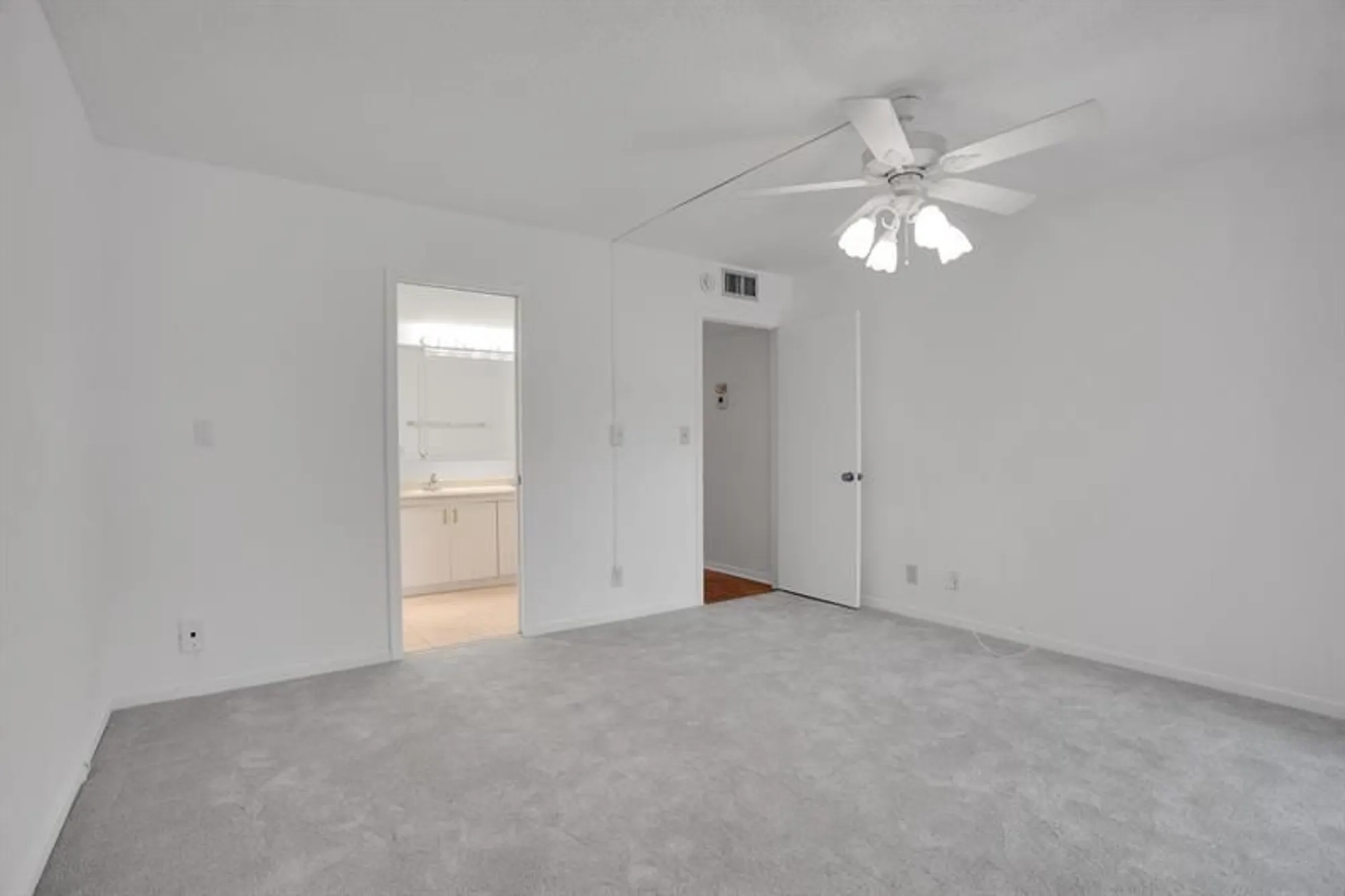 Property Slideshow image 25 of 31 | 2006 granada dr n2, Coconut Creek, FL, 33066