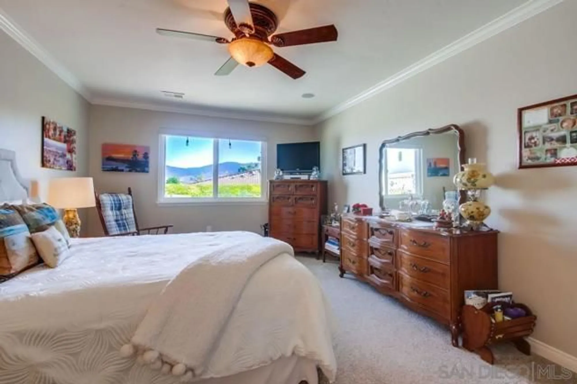 Property Slideshow image 24 of 32 | 1024 la tierra dr, San Marcos, CA, 92078
