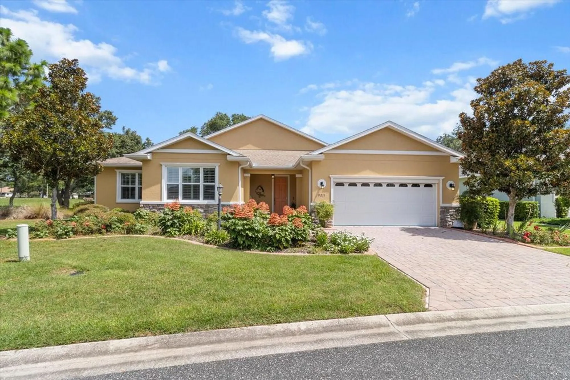 Property Slideshow image 2 of 41 | 9251 sw 94th loop, Ocala, FL, 34481