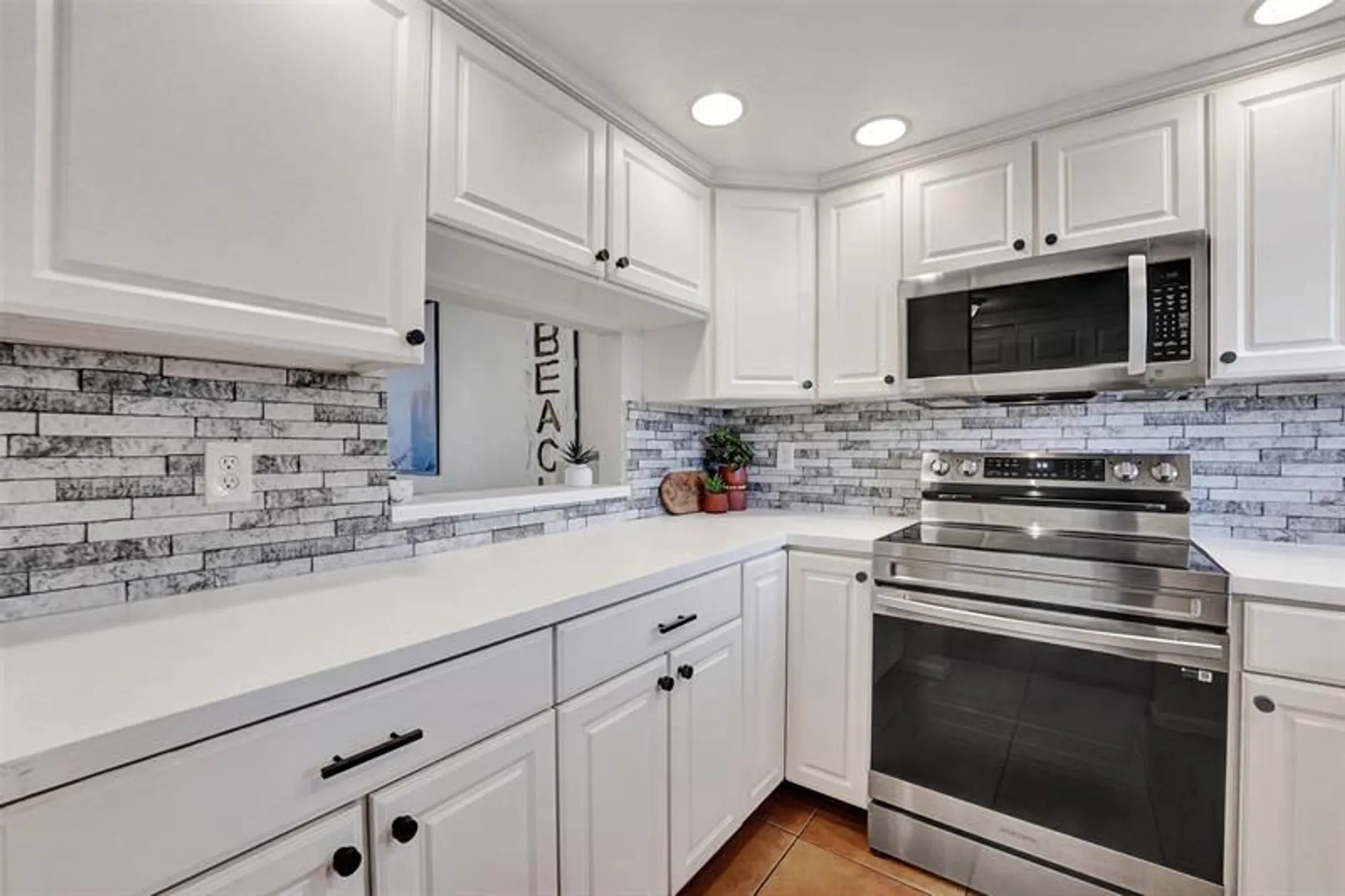 Property Slideshow image 4 of 35 | 6570 royal palm blvd 210j, Margate, FL, 33063