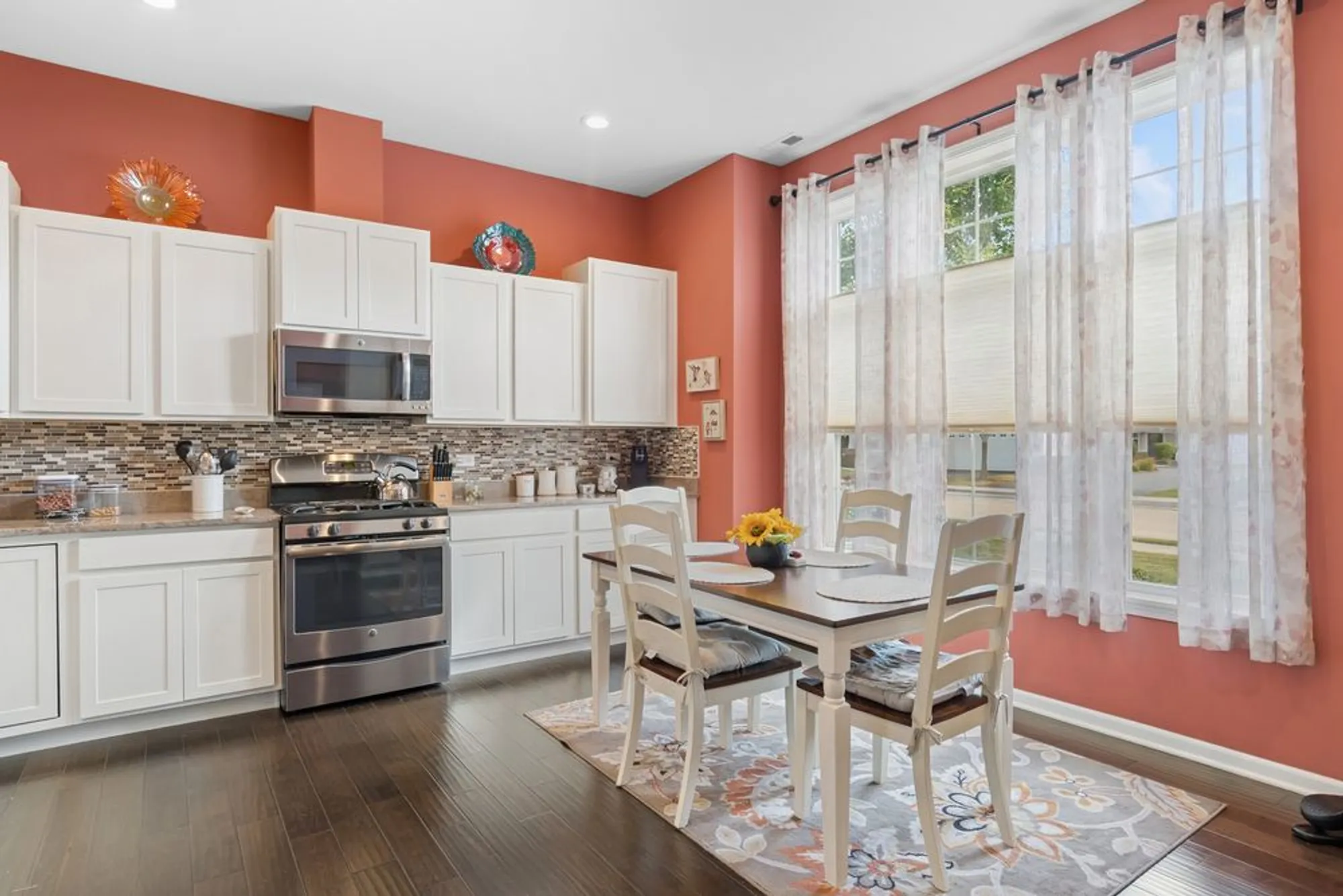 Property Slideshow image 10 of 28 | 2604 avondale cir # 4492, Naperville, IL, 60564