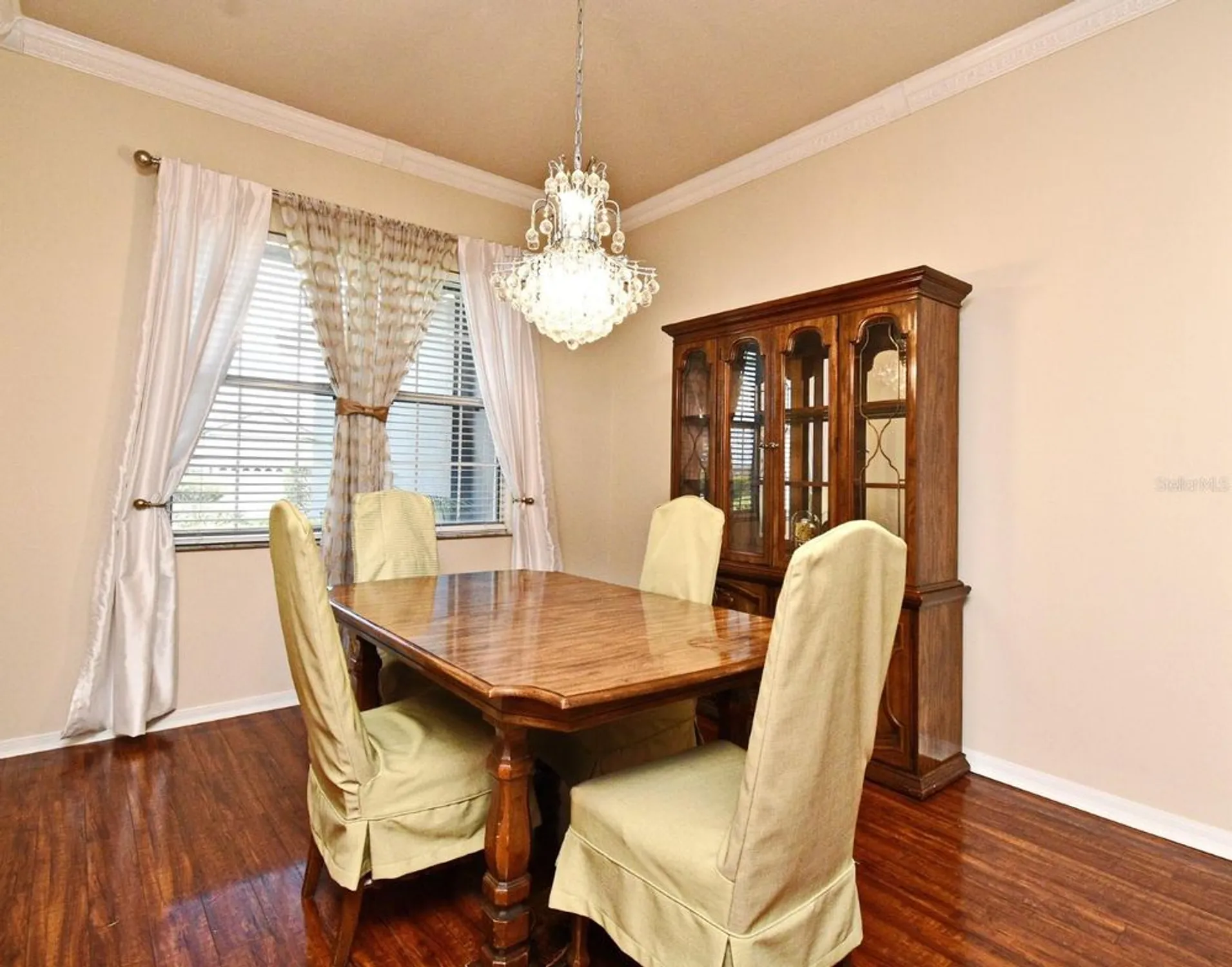 Property Slideshow image 10 of 48 | 2503 squaw crk, Clermont, FL, 34711