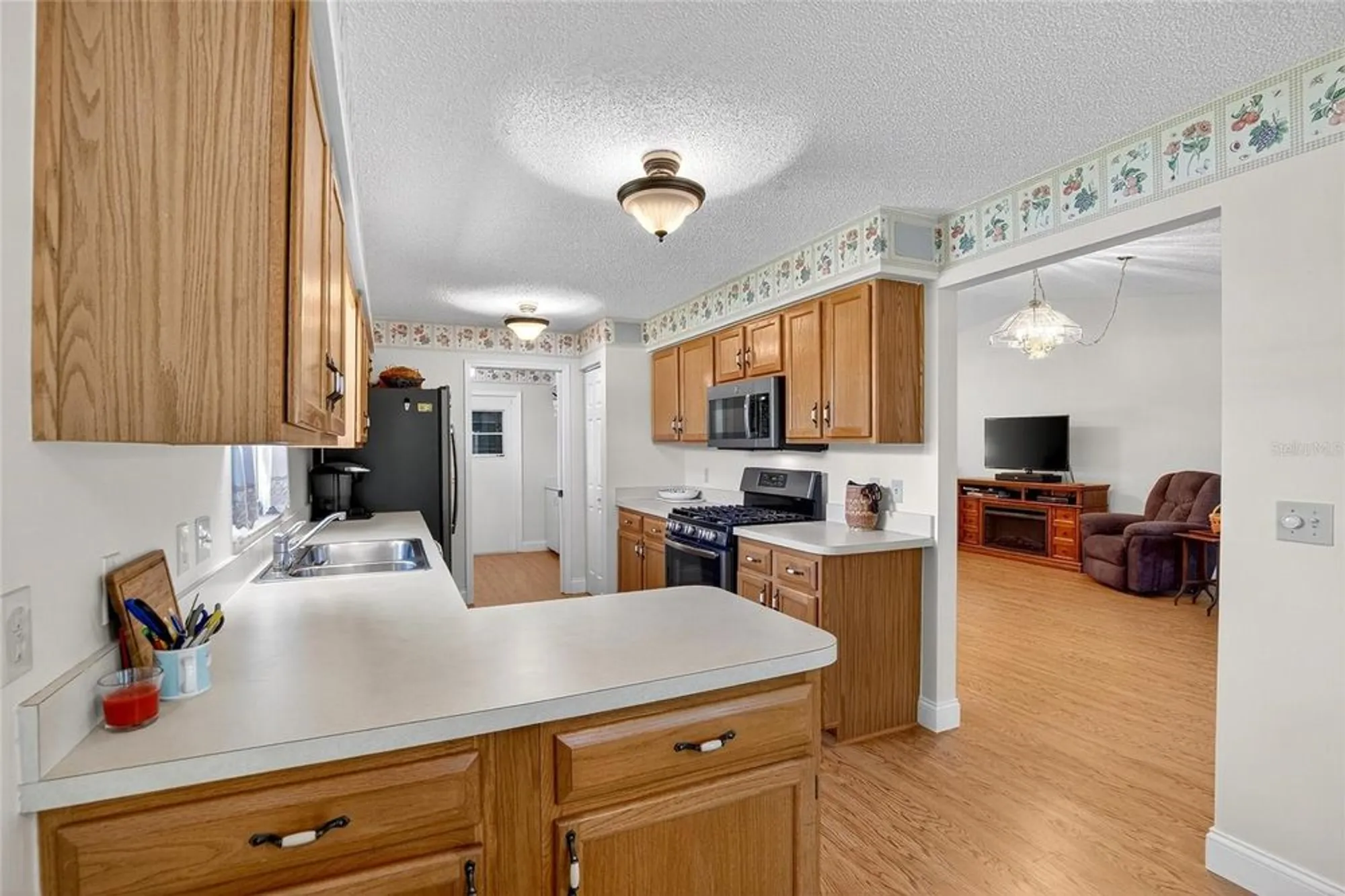 Property Slideshow image 24 of 71 | 6320 silver lakes dr, Lakeland, FL, 33810