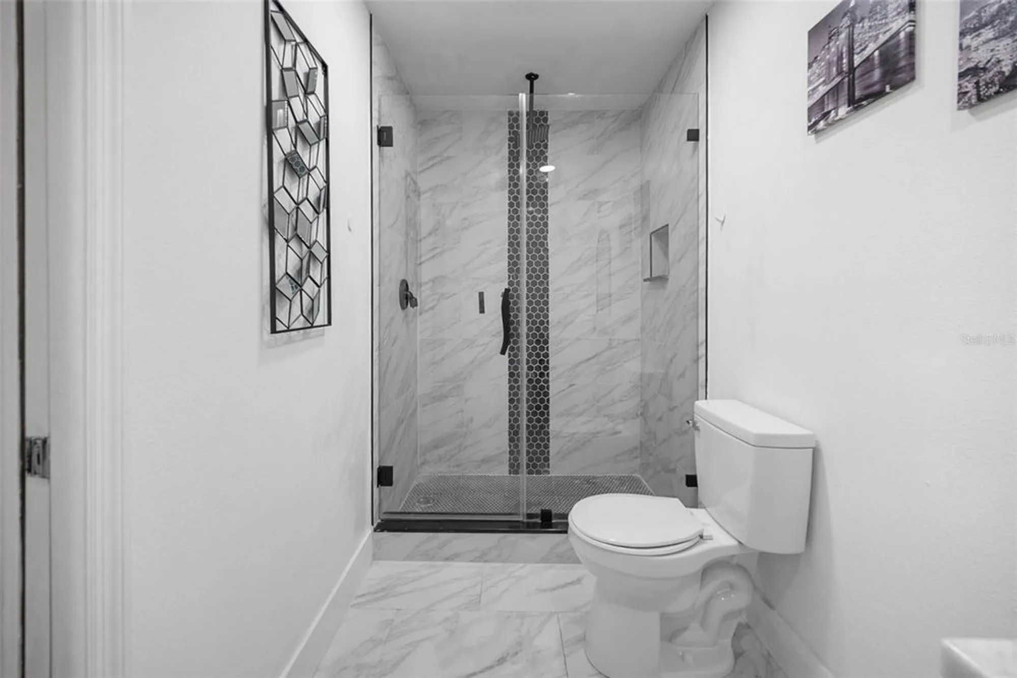 Property Slideshow image 20 of 27 | 19029 us highway 19 n apt 6-16, Clearwater, FL, 33764