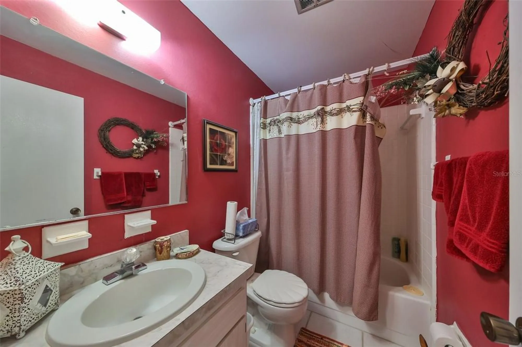 Property Slideshow image 27 of 50 | 1901 canterbury ln 19, Sun City Center, FL, 33573