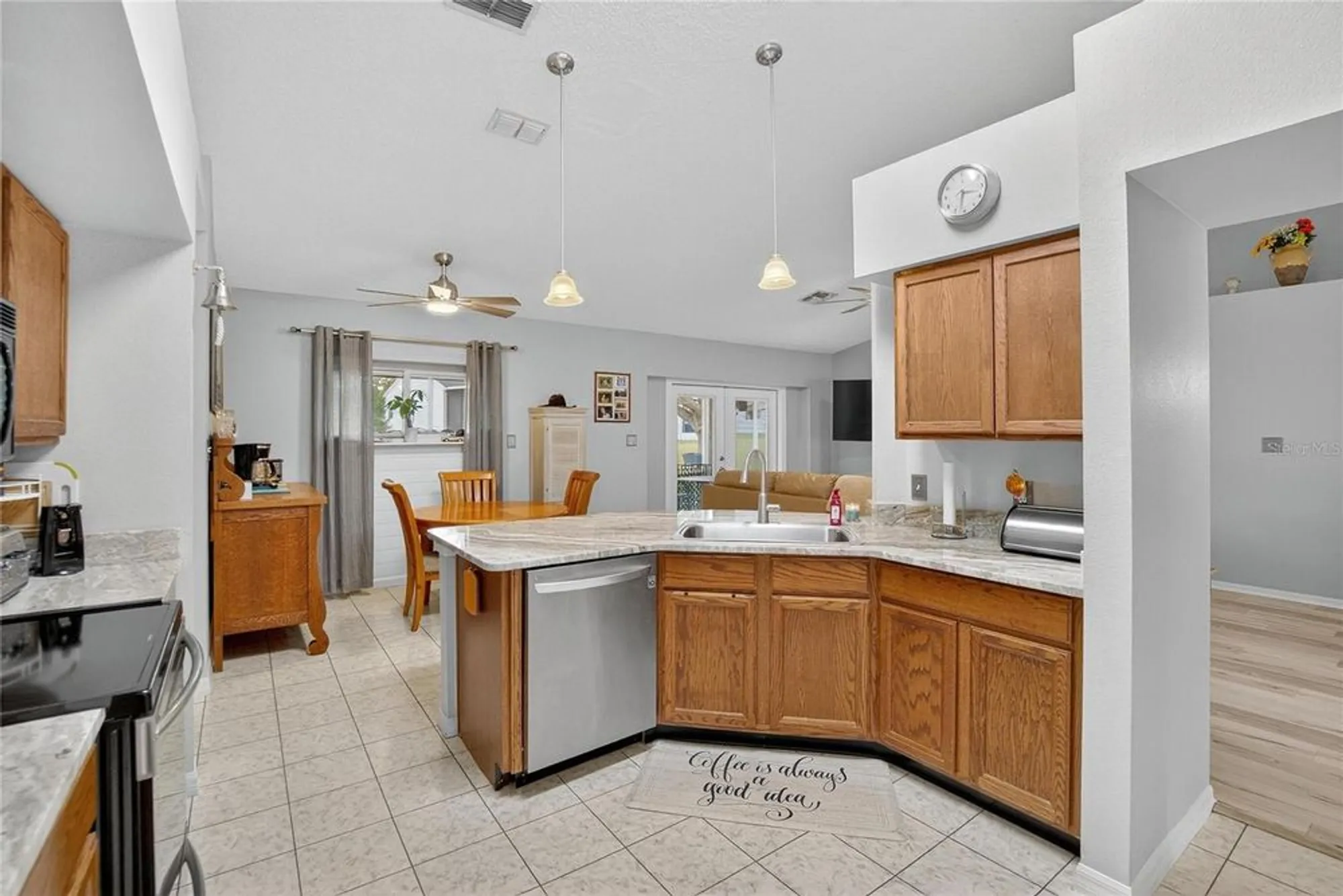 Property Slideshow image 12 of 71 | 6132 magpie dr, Lakeland, FL, 33809