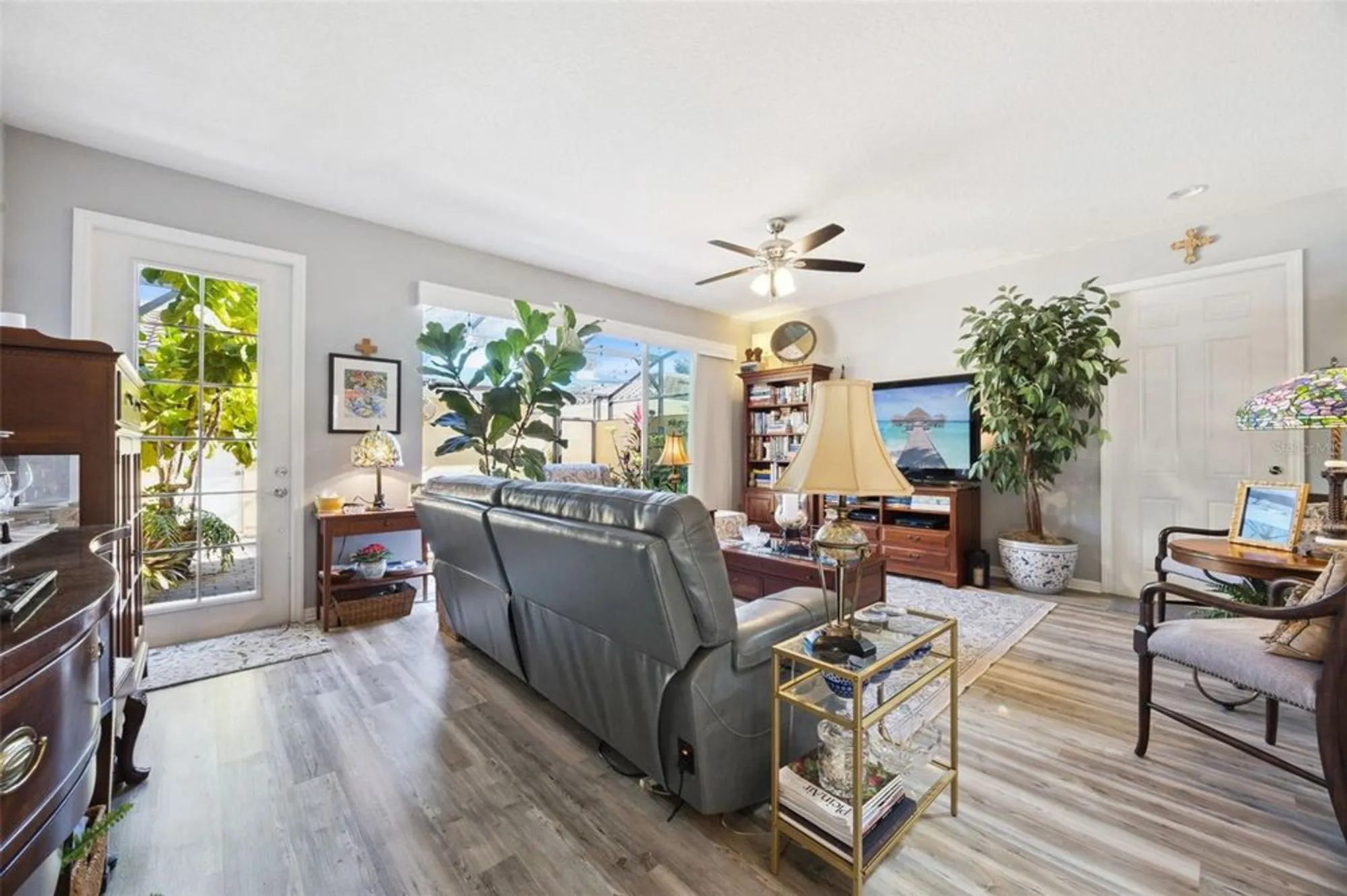 Property Slideshow image 3 of 38 | 12033 forsythia dr, Orlando, FL, 32827