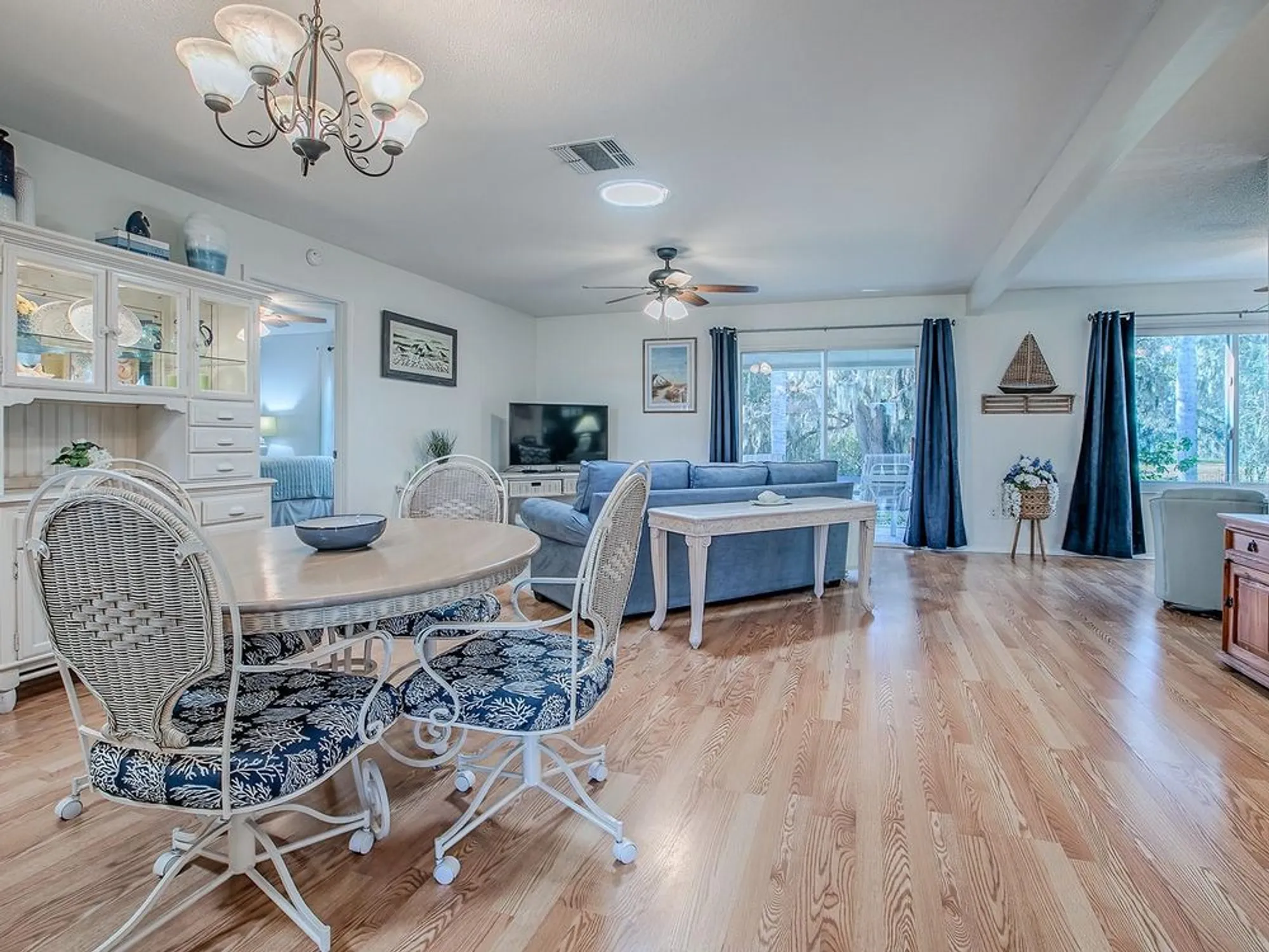 Property Slideshow image 10 of 39 | 1216 chaparral dr # 19, The Villages, FL, 32159