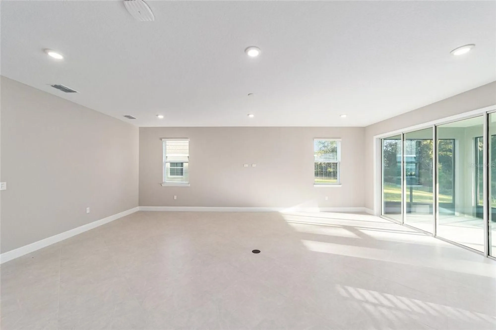 Property Slideshow image 12 of 47 | 10373 sw 105th ct, Ocala, FL, 34481