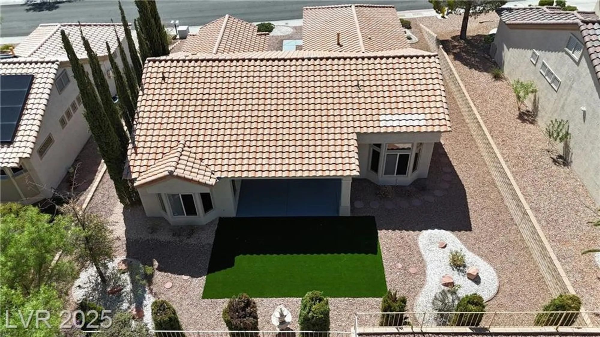 Property Slideshow image 33 of 51 | 10636 argents hill dr, Las Vegas, NV, 89134