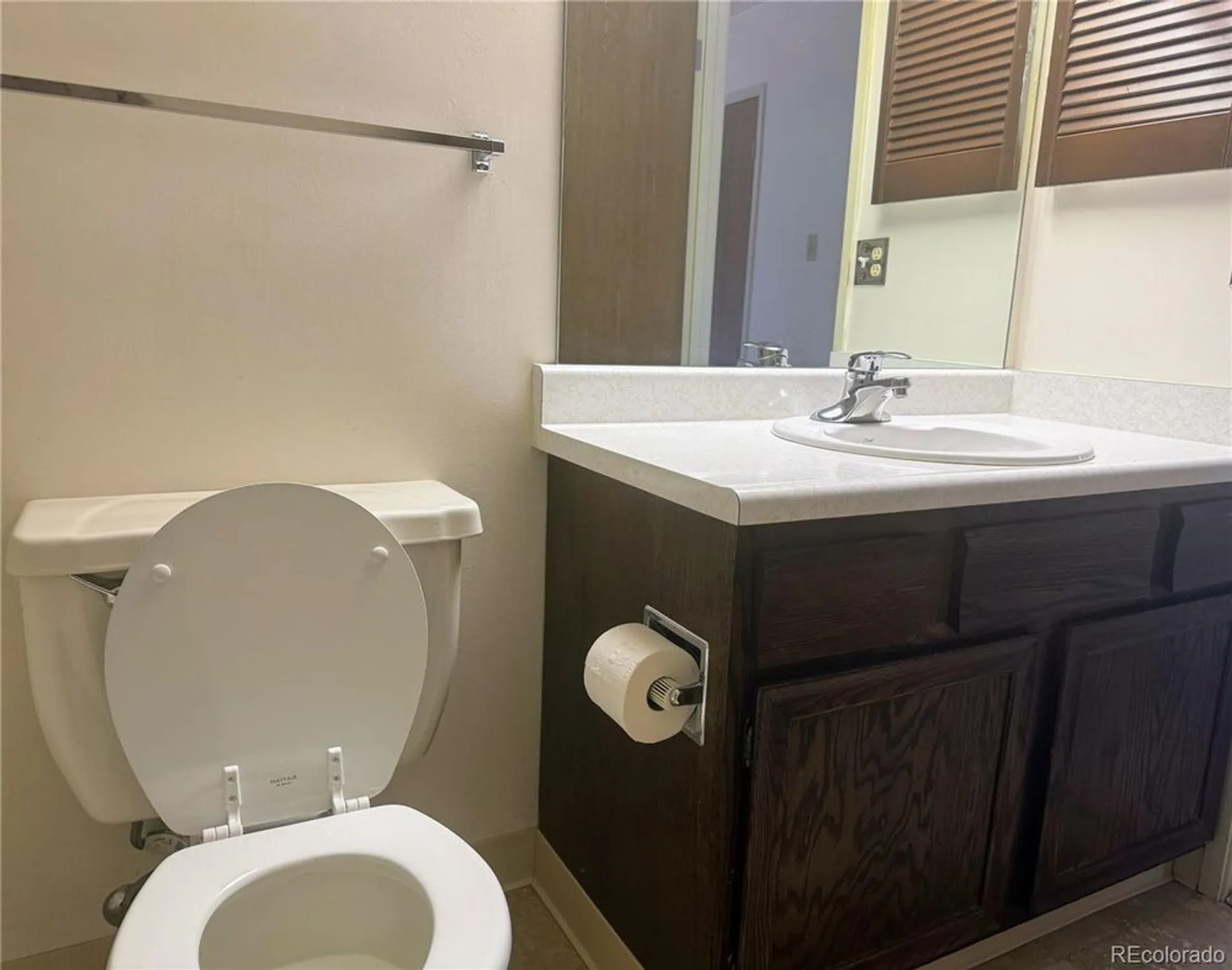 Property Slideshow image 23 of 37 | 13601 e marina dr 508, Aurora, CO, 80014