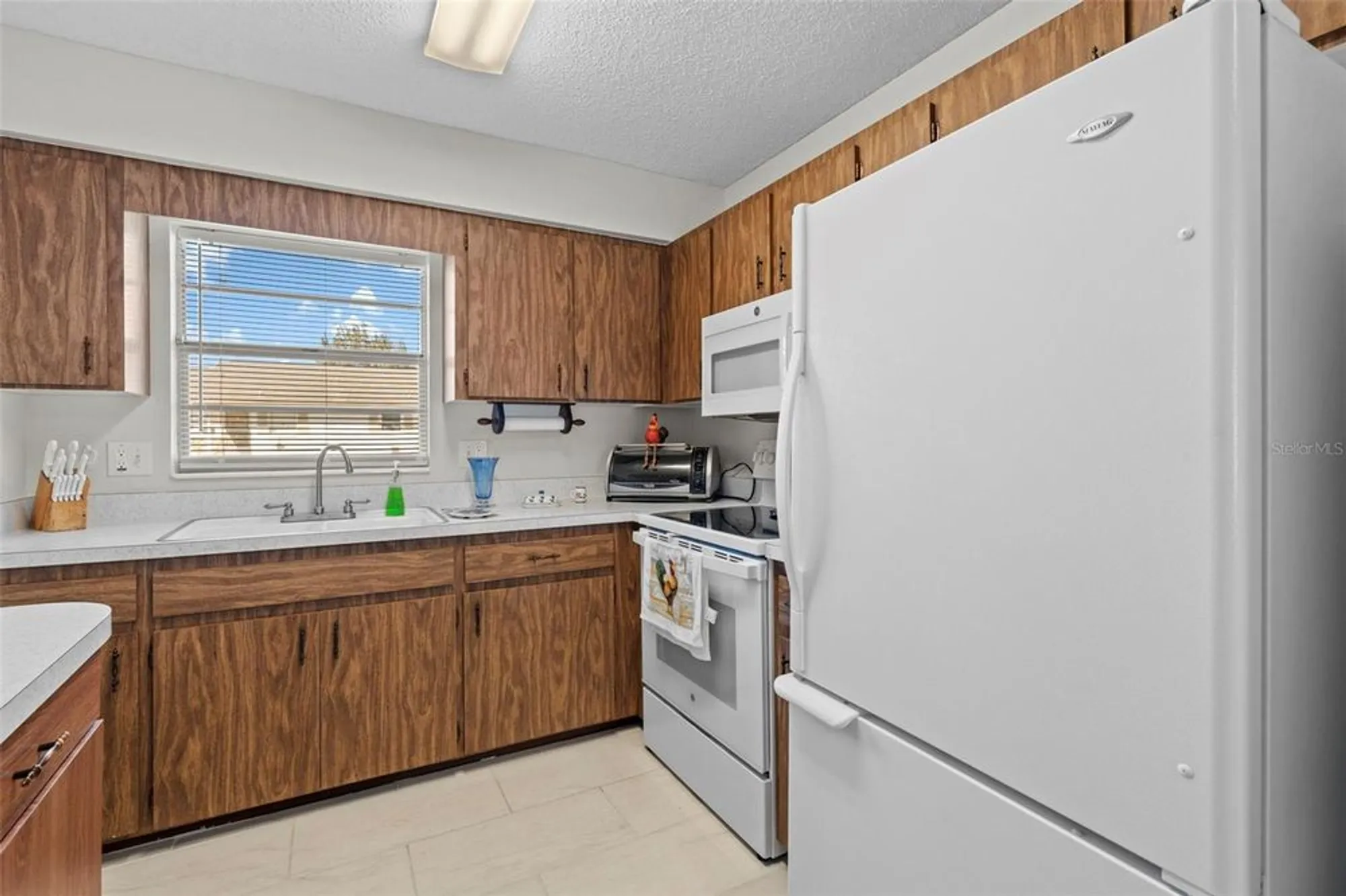 Property Slideshow image 7 of 18 | 151 n hill ave # 100, Deland, FL, 32724