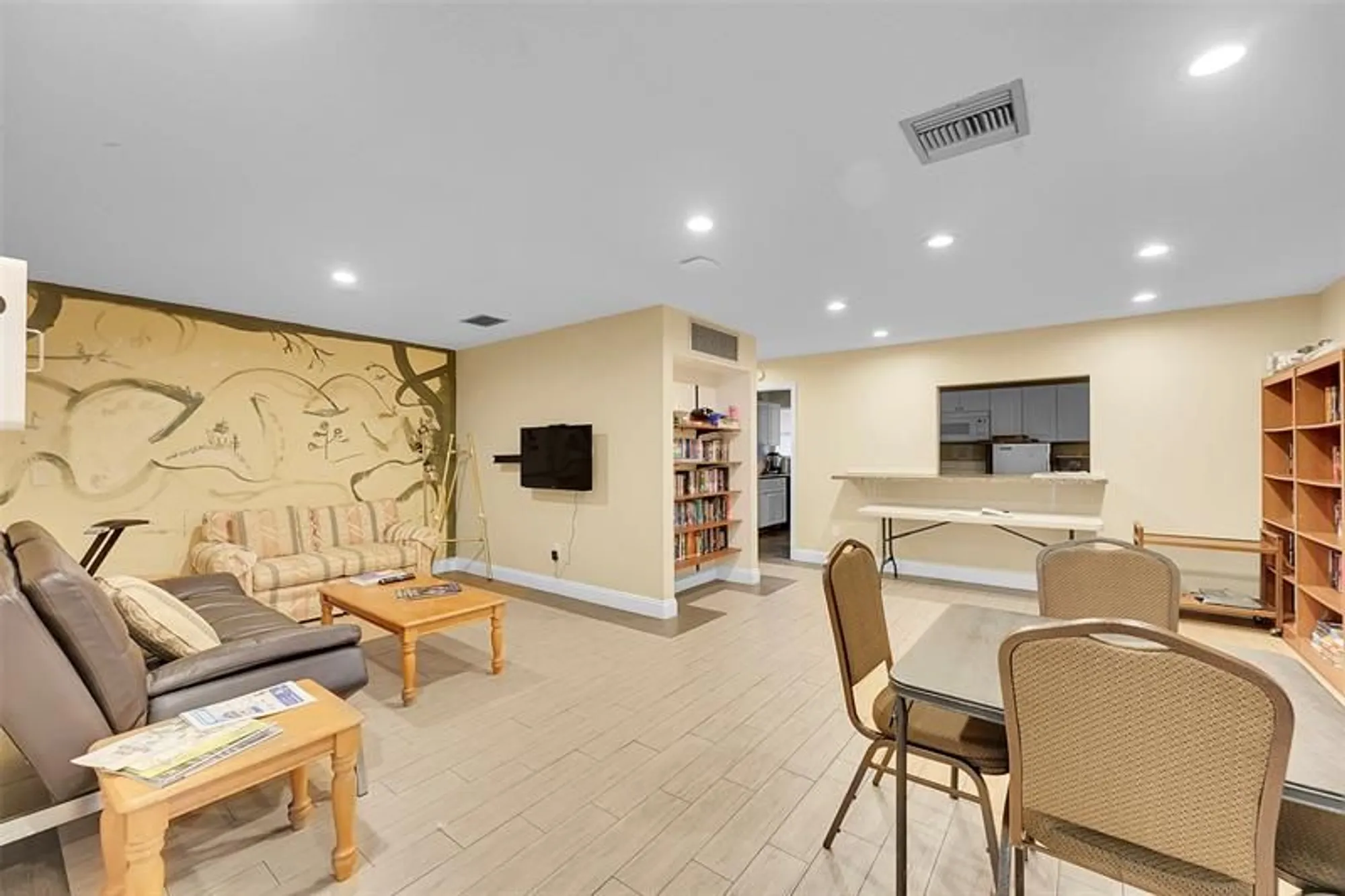 Property Slideshow image 32 of 53 | 468 long bow ct # 468, Royal Palm Beach, FL, 33411