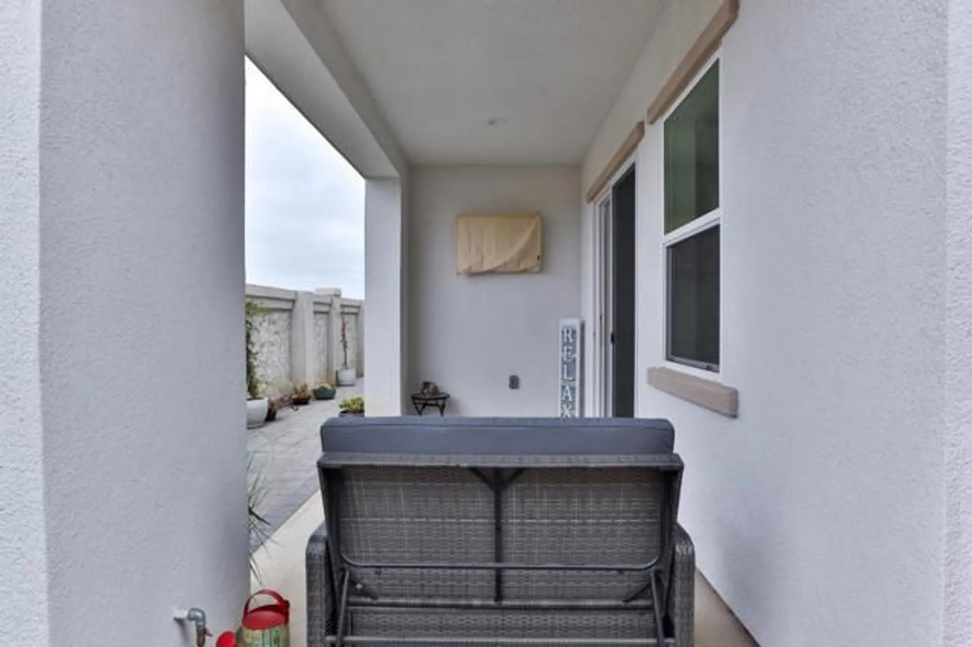 Property Slideshow image 33 of 52 | 2102 white oak dr, Hollister, CA, 95023