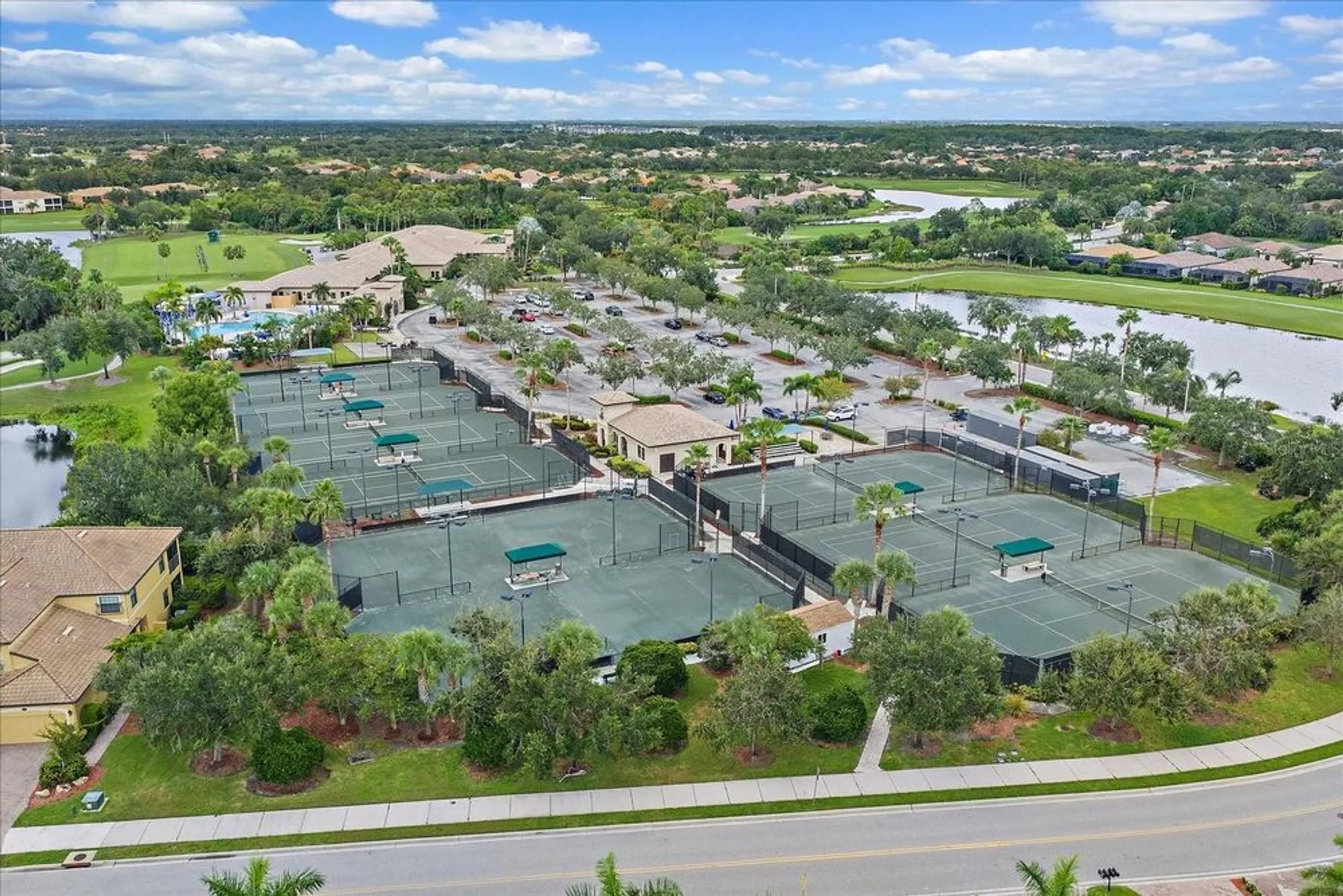 Property Slideshow image 42 of 46 | 131 river enclave ct, Bradenton, FL, 34212