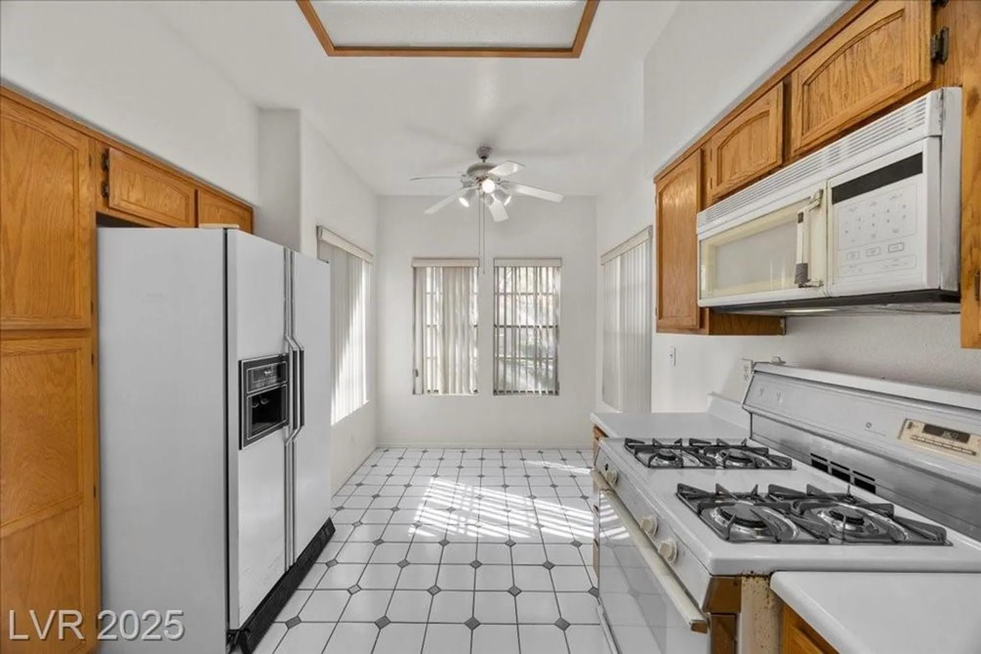 Property Slideshow image 11 of 41 | 4890 el capote dr, Las Vegas, NV, 89147