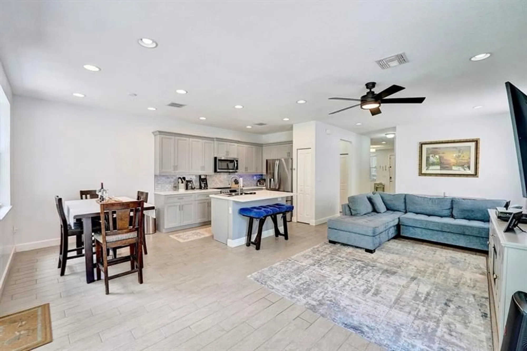 Property Slideshow image 3 of 47 | 4700 nw 48th ave, Tamarac, FL, 33319