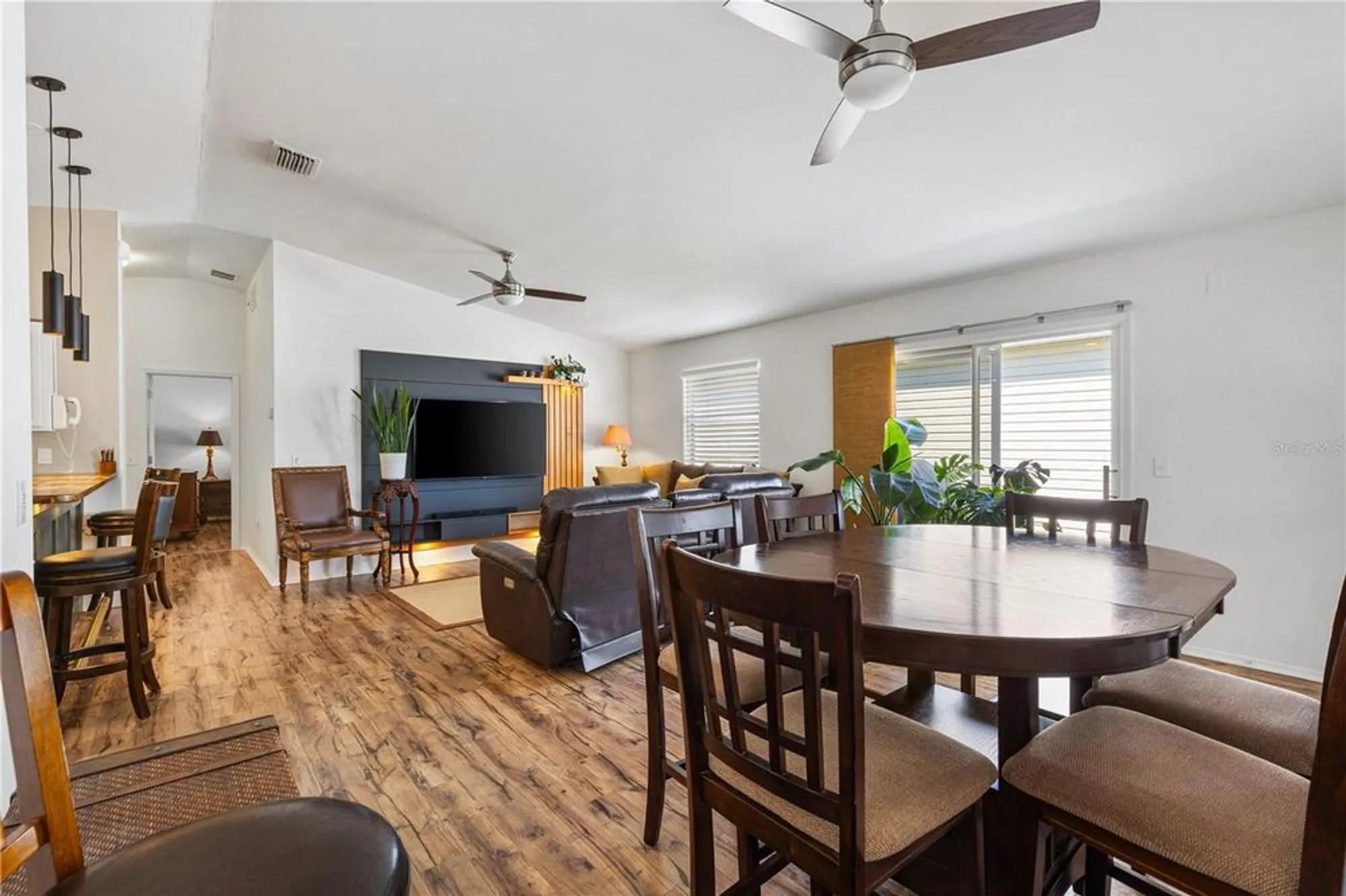 Property Slideshow image 10 of 30 | 17370 se 82nd roslyn ct, The Villages, FL, 32162