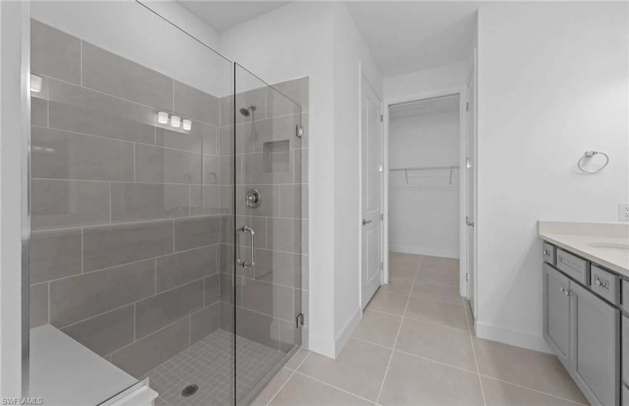 Property Slideshow image 10 of 28 | 12646 pyrite ct, Alva, FL, 33920