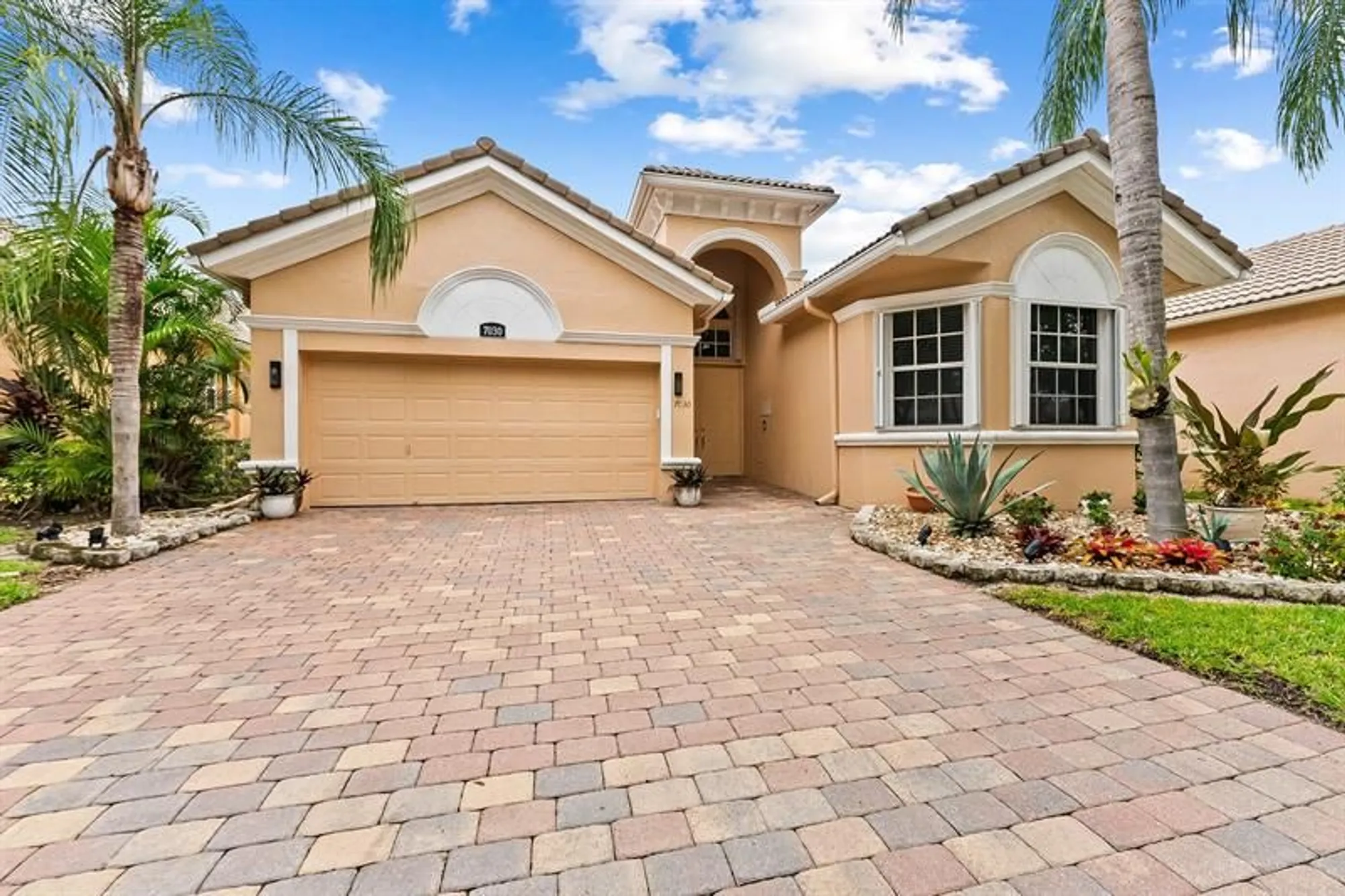 Property Slideshow image 33 of 44 | 7030 vesuvio pl, Boynton Beach, FL, 33437