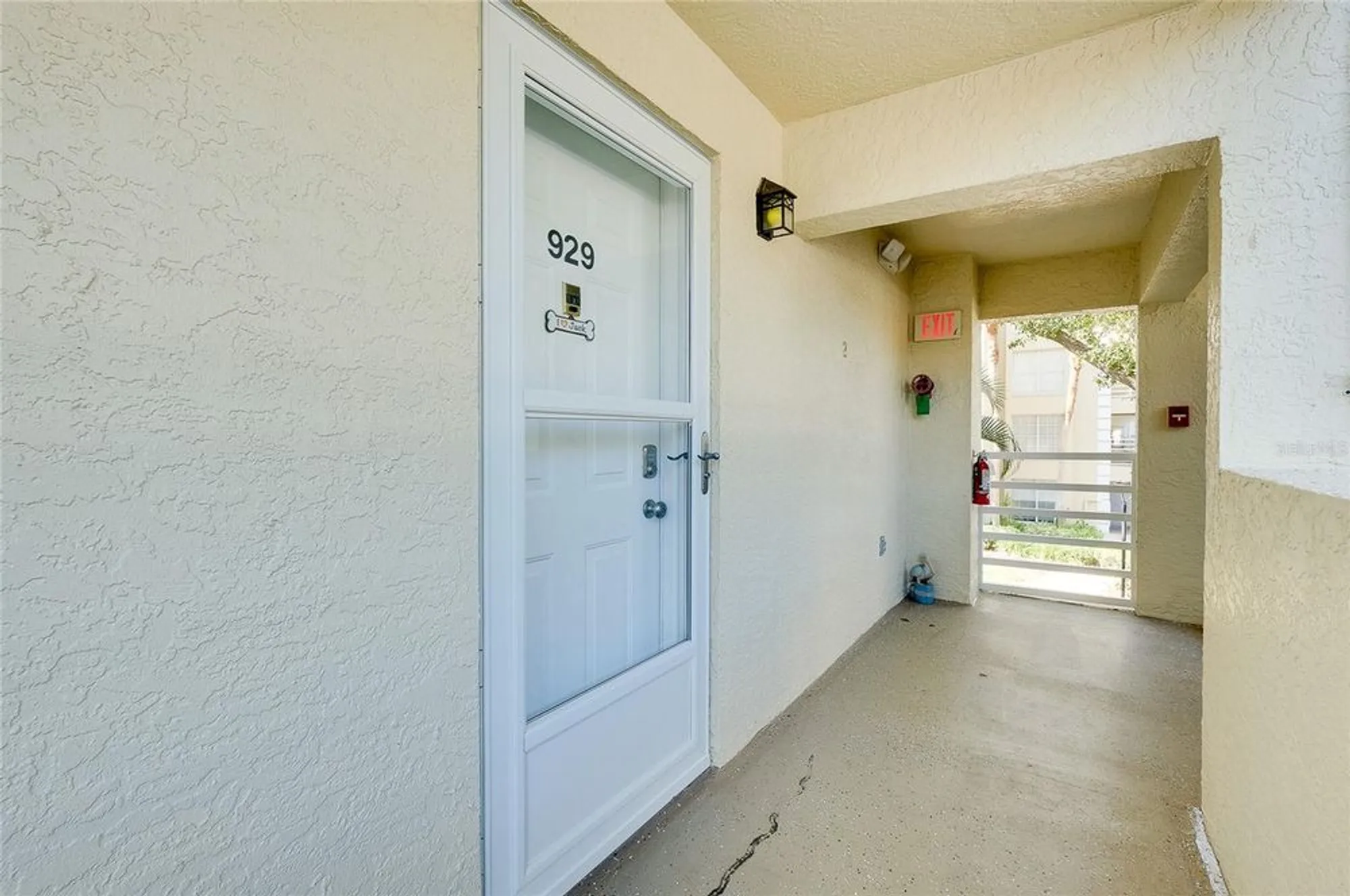 Property Slideshow image 9 of 90 | 929 wexford blvd # 929, Venice, FL, 34293