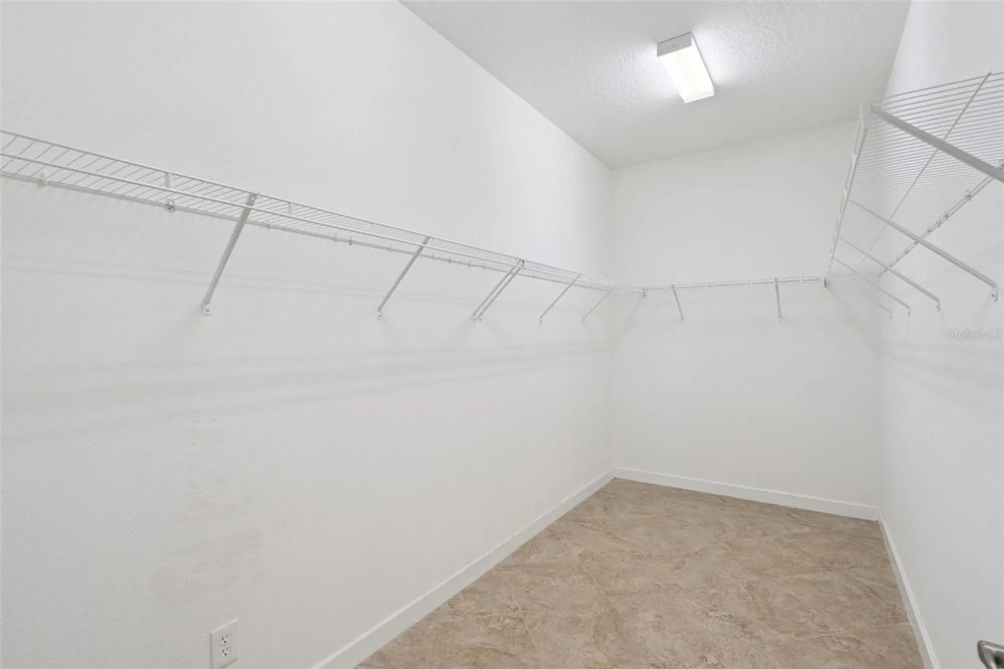 Property Slideshow image 13 of 38 | 3524 litchfield ct, Clermont, FL, 34711