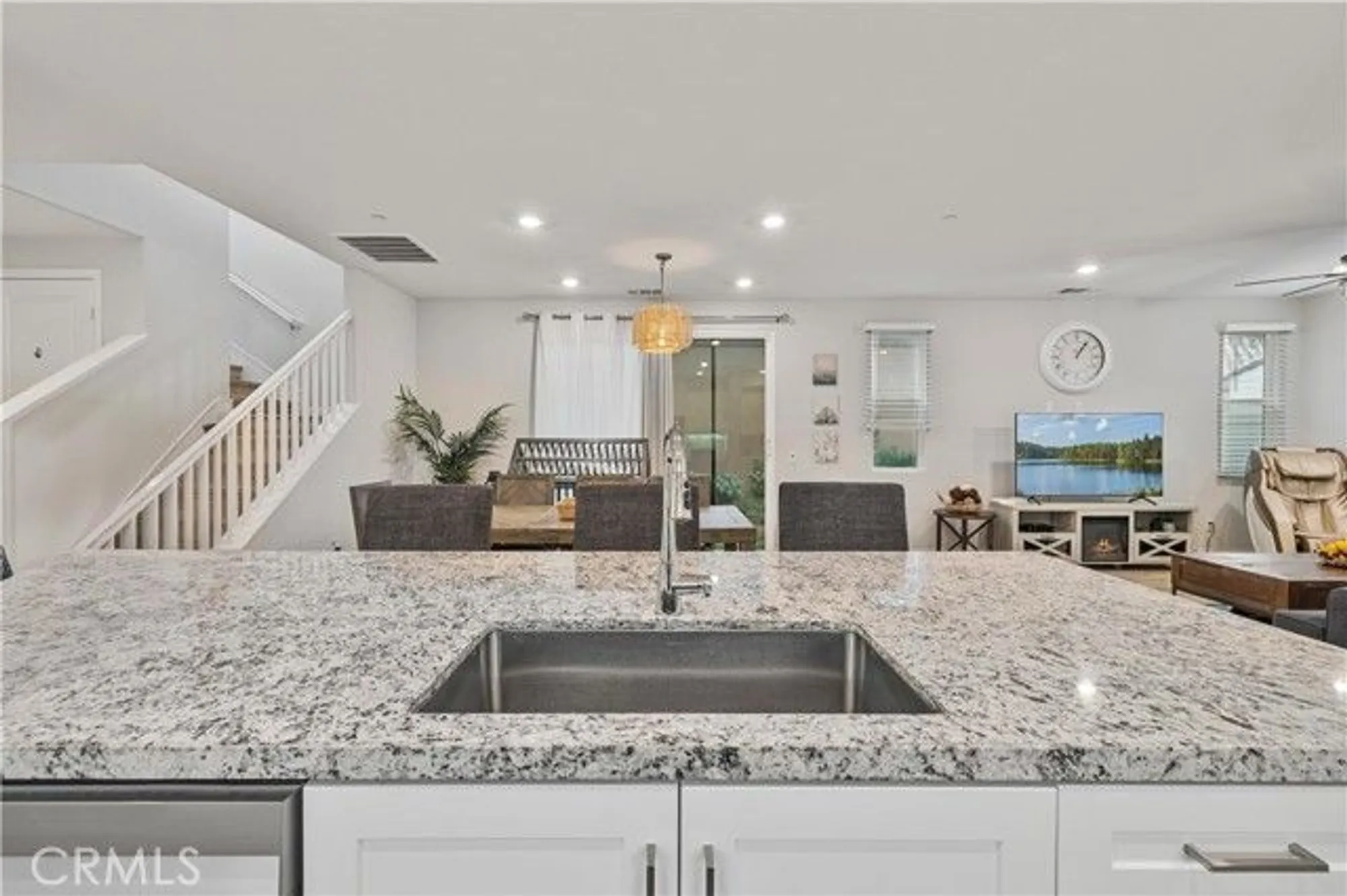 Property Slideshow image 17 of 55 | 20608 galloway dr, Santa Clarita, CA, 91350