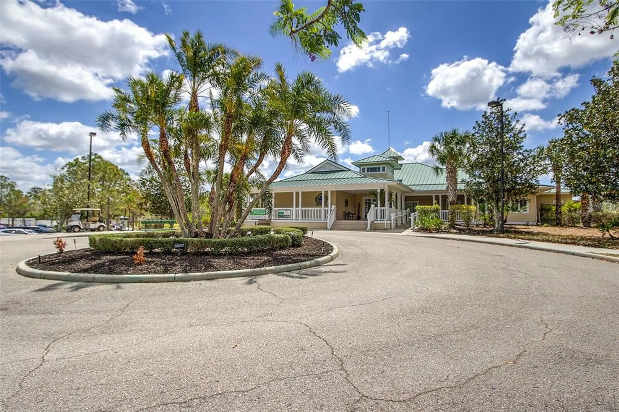 Property Slideshow image 31 of 38 | 6103 aviary ct, Bradenton, FL, 34203