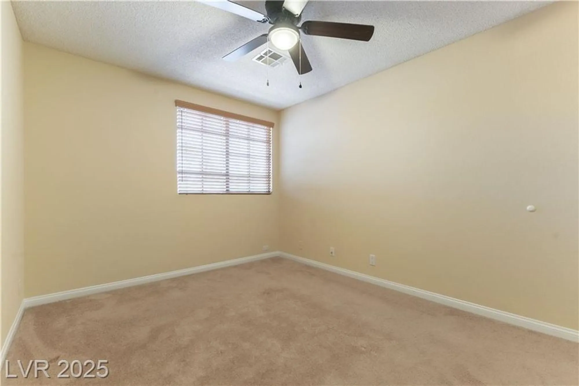 Property Slideshow image 21 of 39 | 4808 fiesta lakes st, Las Vegas, NV, 89130