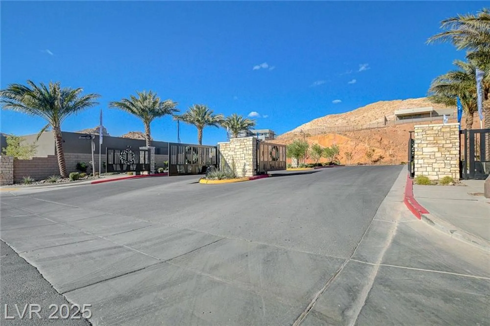 Property Slideshow image 61 of 99 | 33 reverie heights ave, Henderson, NV, 89011