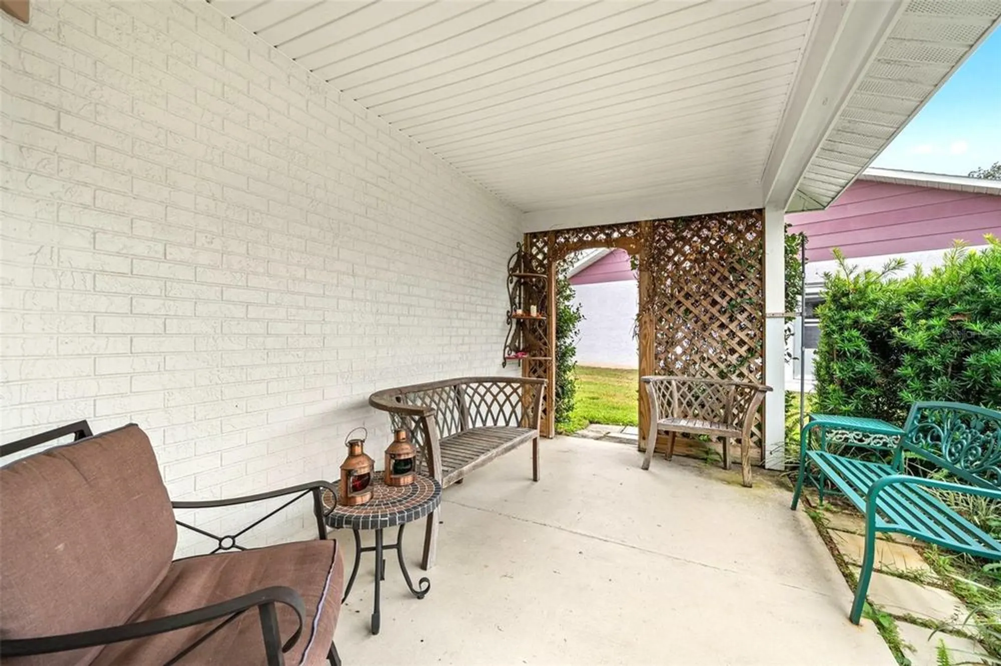 Property Slideshow image 5 of 67 | 6404 lost tree ln, Spring Hill, FL, 34606