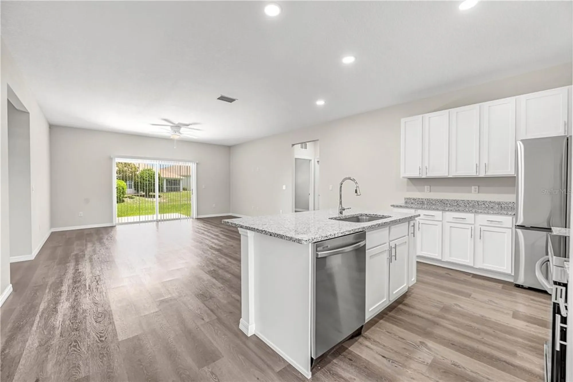 Property Slideshow image 7 of 75 | 10148 duffy cir, Weeki Wachee, FL, 34613