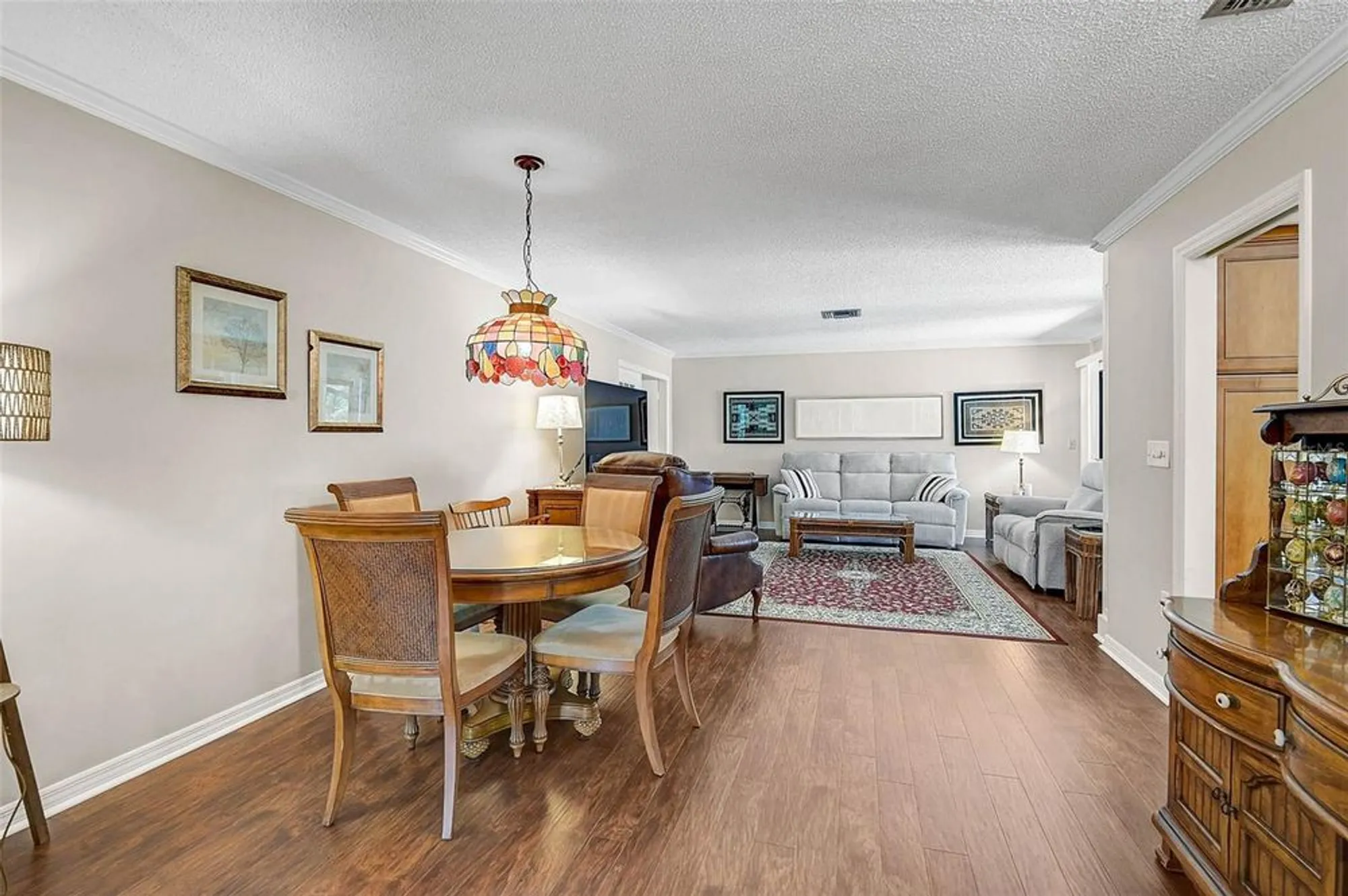Property Slideshow image 6 of 61 | 3890 wilshire cir 27, Sarasota, FL, 34238