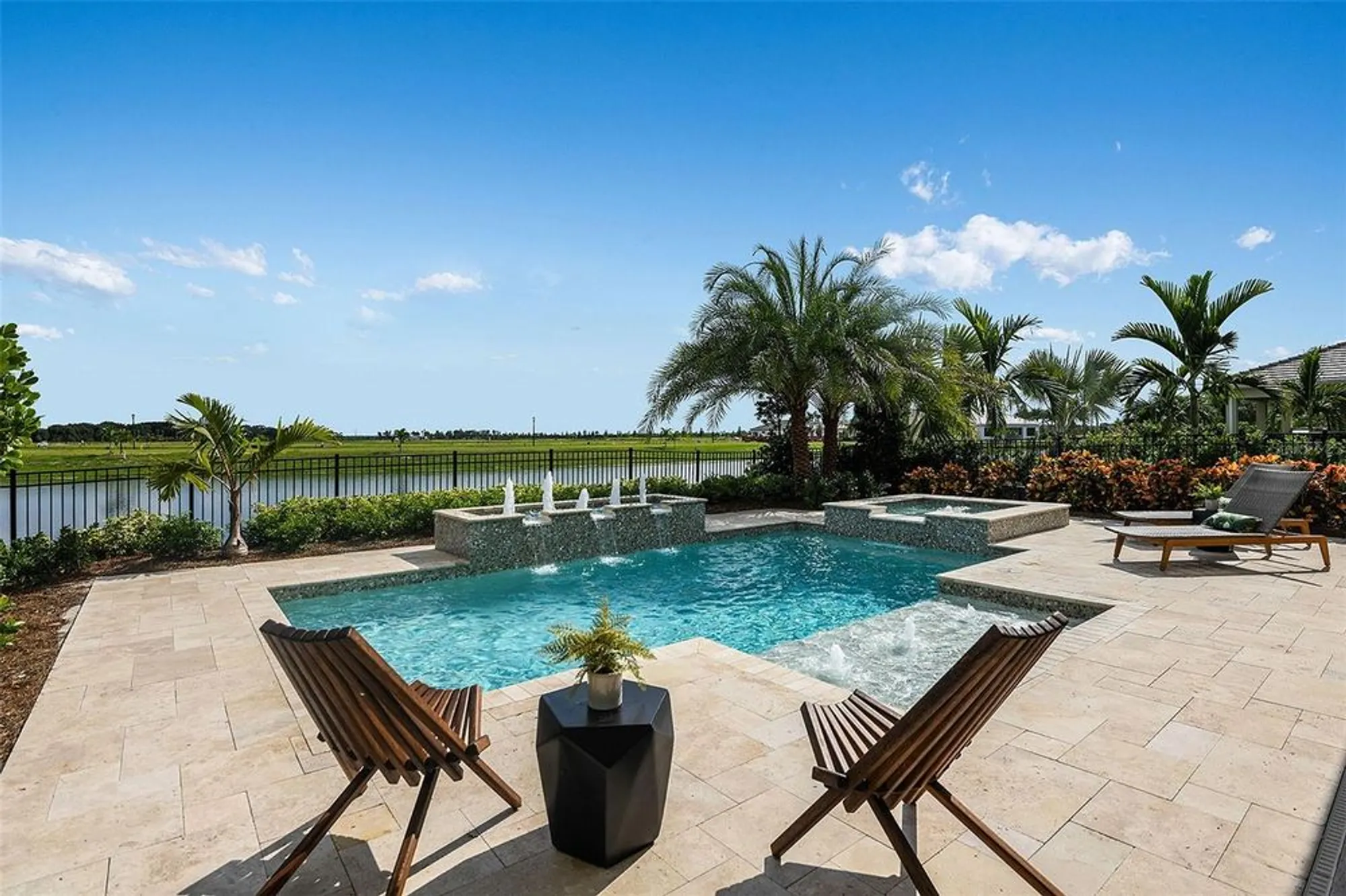 Property Slideshow image 43 of 77 | 18123 cresswind ter, Lakewood Ranch, FL, 34211