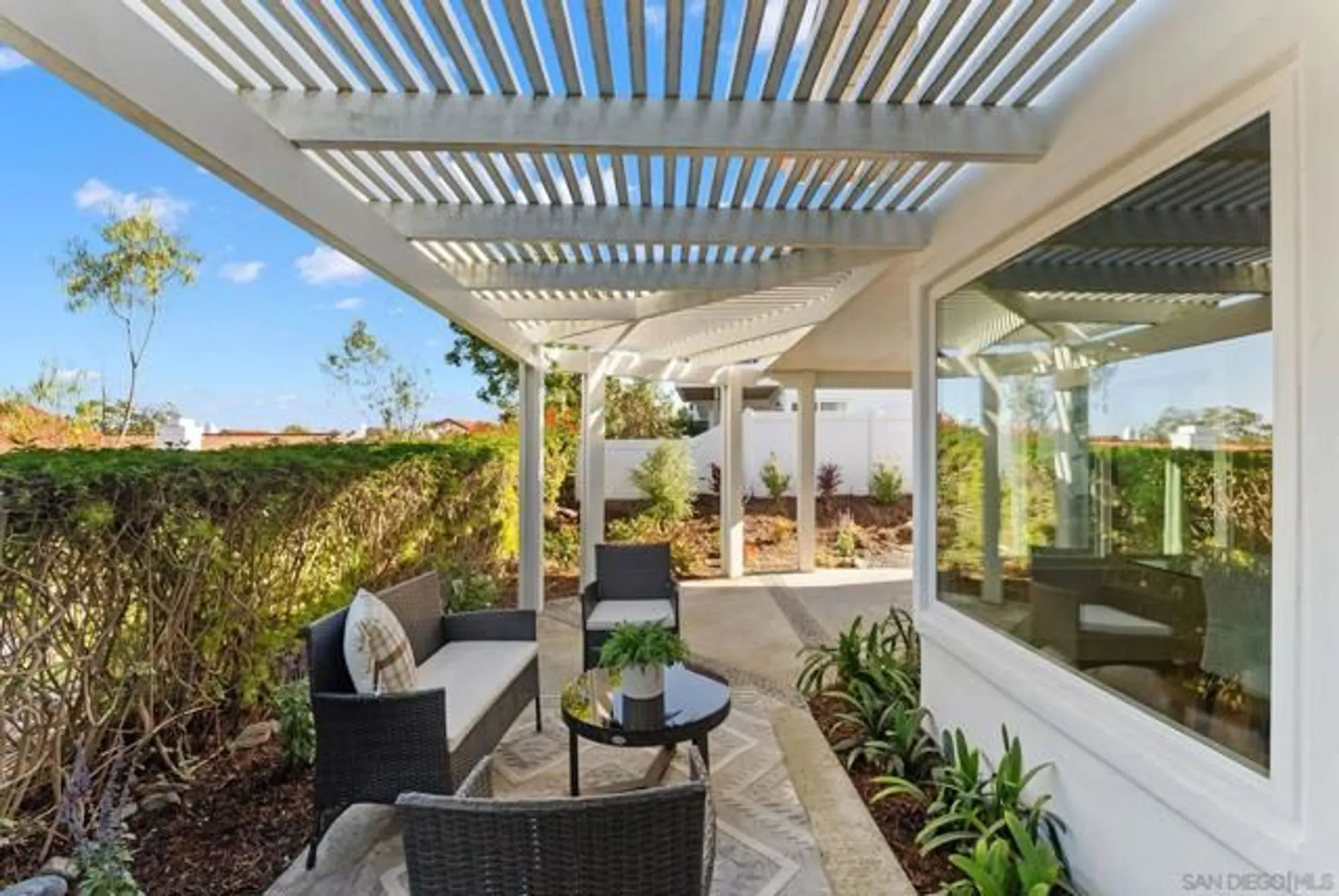 Property Slideshow image 28 of 33 | 5030 alicante way, Oceanside, CA, 92056