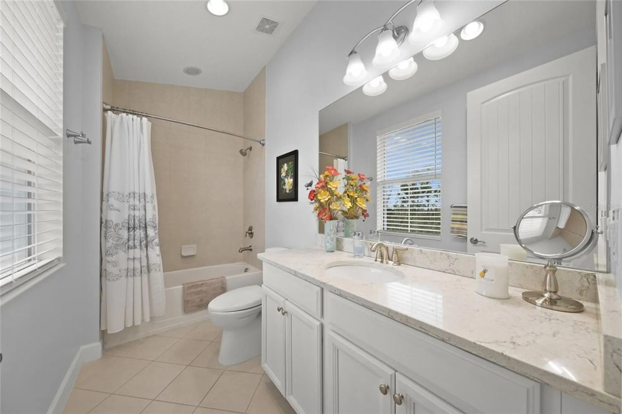 Property Slideshow image 24 of 51 | 340 sapphire lake dr unit 201, Bradenton, FL, 34209