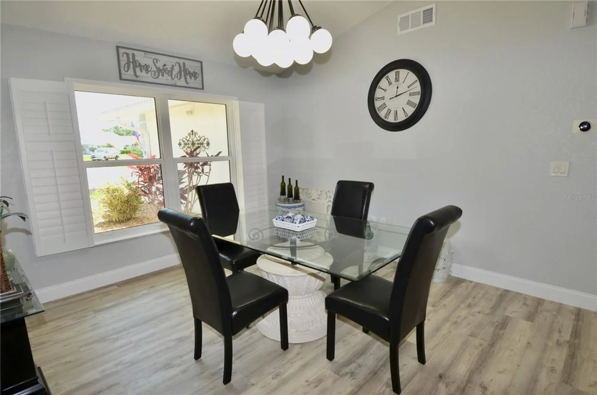 Property Slideshow image 2 of 77 | 611 paget dr, Venice, FL, 34293
